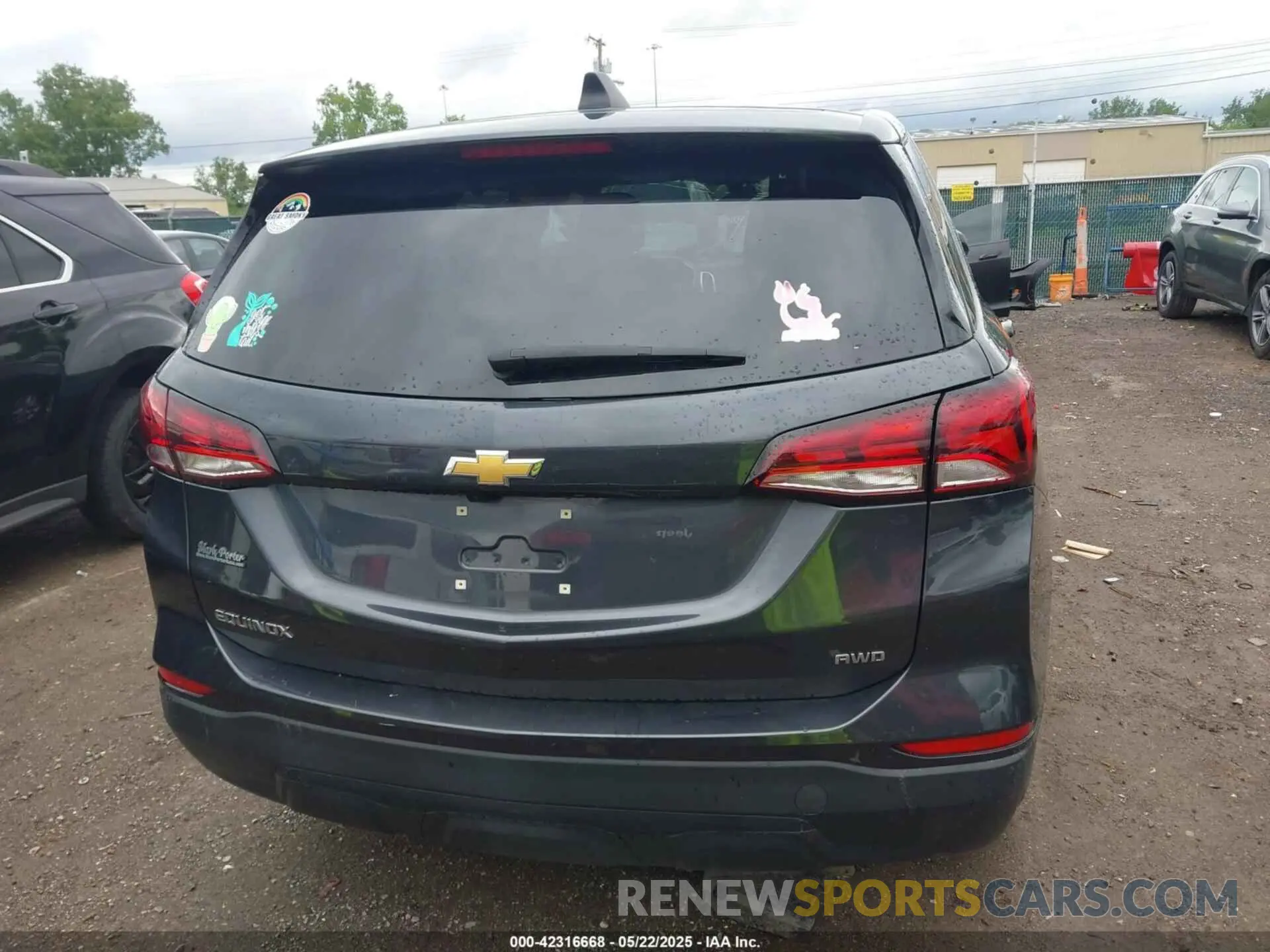 16 Photograph of a damaged car 3GNAXSEV5NS166036 CHEVROLET EQUINOX 2022