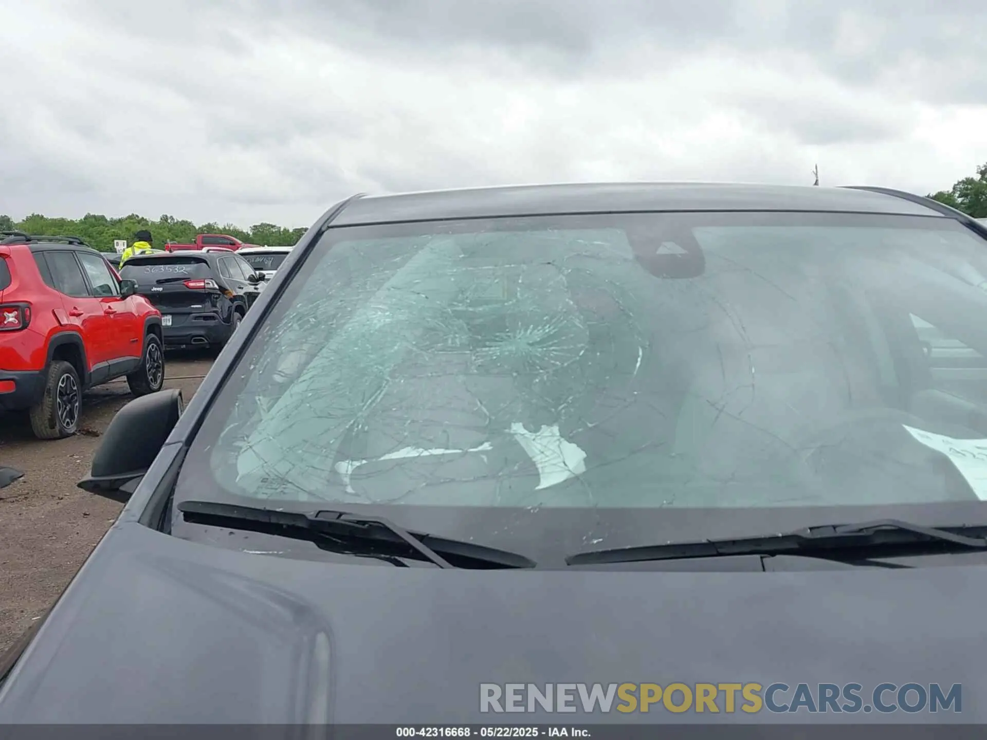 17 Photograph of a damaged car 3GNAXSEV5NS166036 CHEVROLET EQUINOX 2022