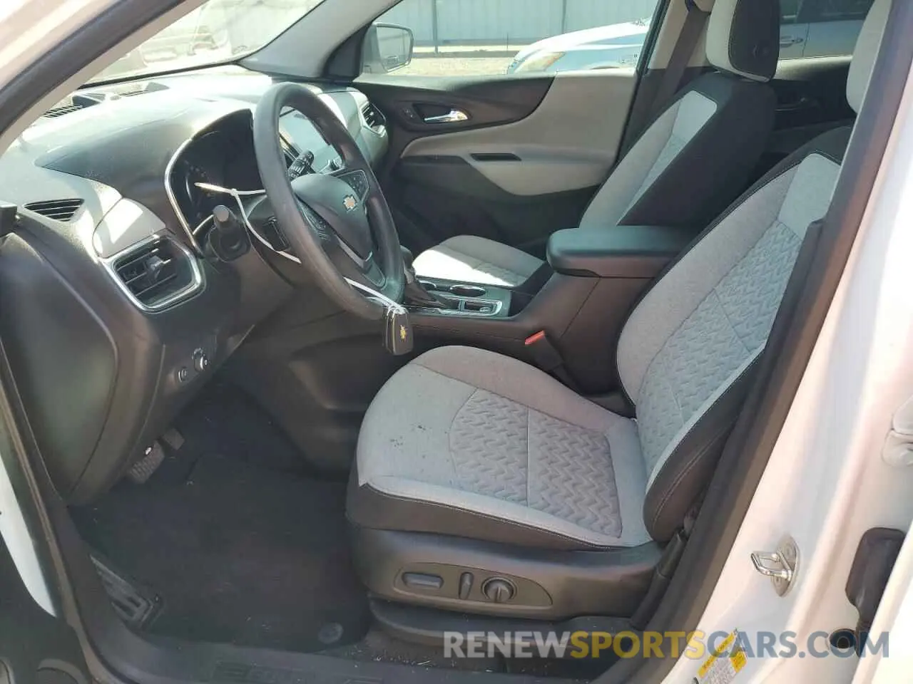 7 Photograph of a damaged car 3GNAXSEV5NS239261 CHEVROLET EQUINOX 2022