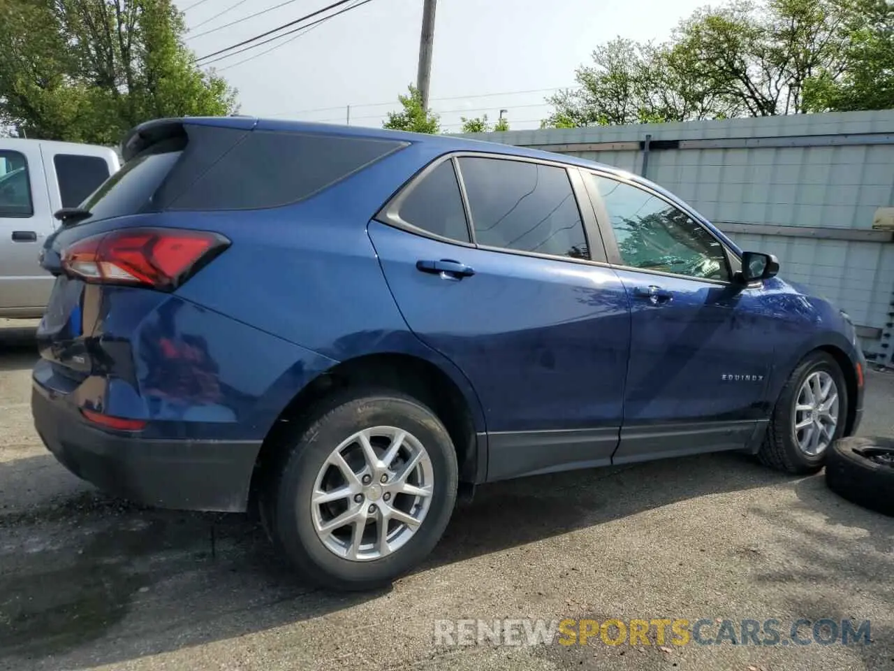 3 Photograph of a damaged car 3GNAXSEVXNS165545 CHEVROLET EQUINOX 2022