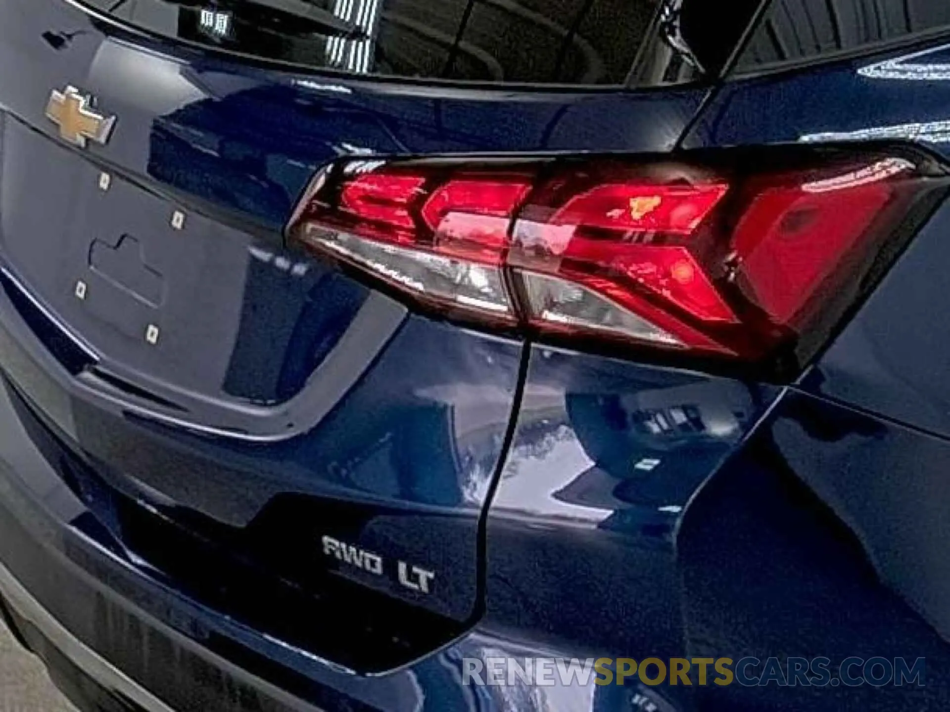 38 Photograph of a damaged car 3GNAXTEV0NL134403 CHEVROLET EQUINOX 2022