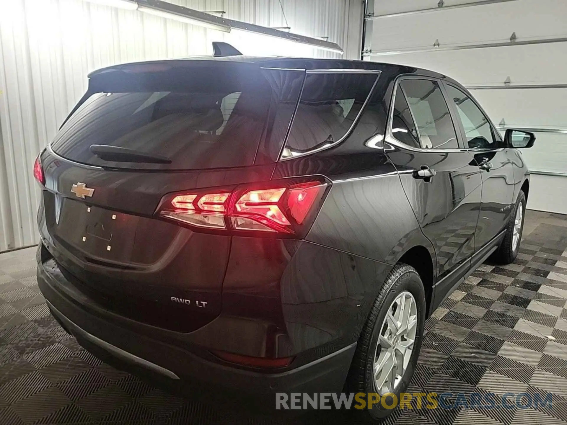 19 Photograph of a damaged car 3GNAXTEV0NL143022 CHEVROLET EQUINOX 2022