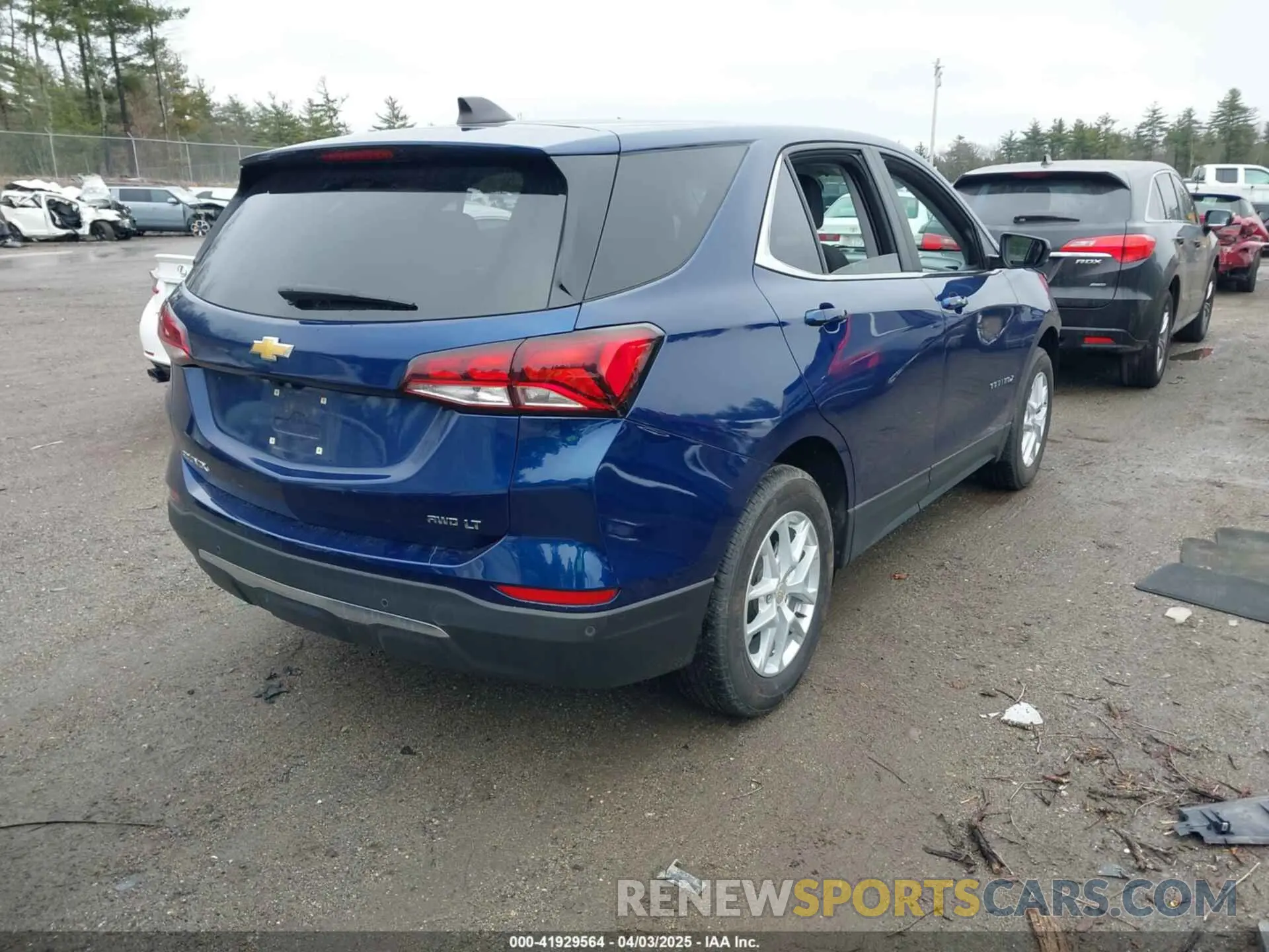 4 Photograph of a damaged car 3GNAXTEV0NL150455 CHEVROLET EQUINOX 2022