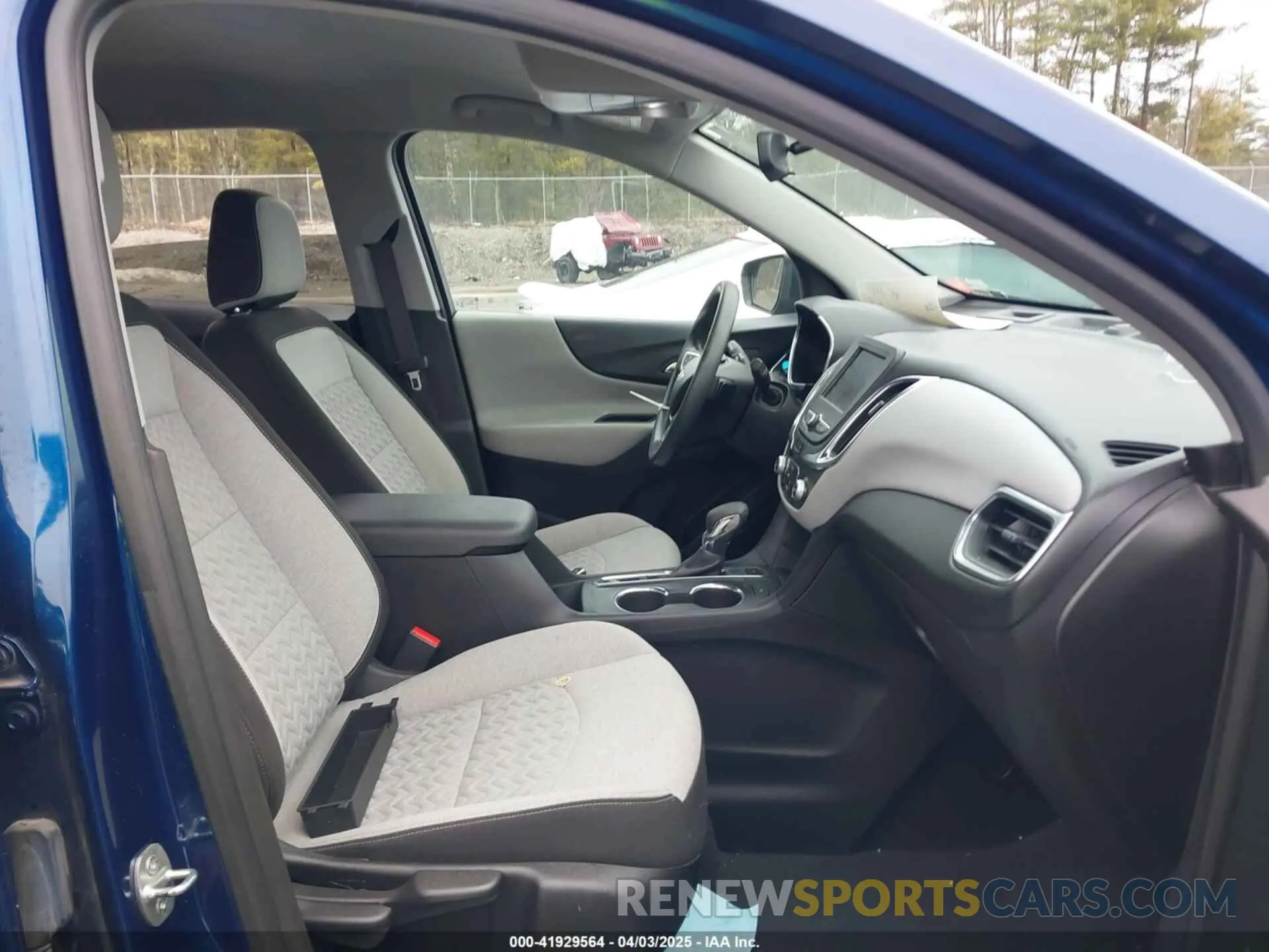 5 Photograph of a damaged car 3GNAXTEV0NL150455 CHEVROLET EQUINOX 2022