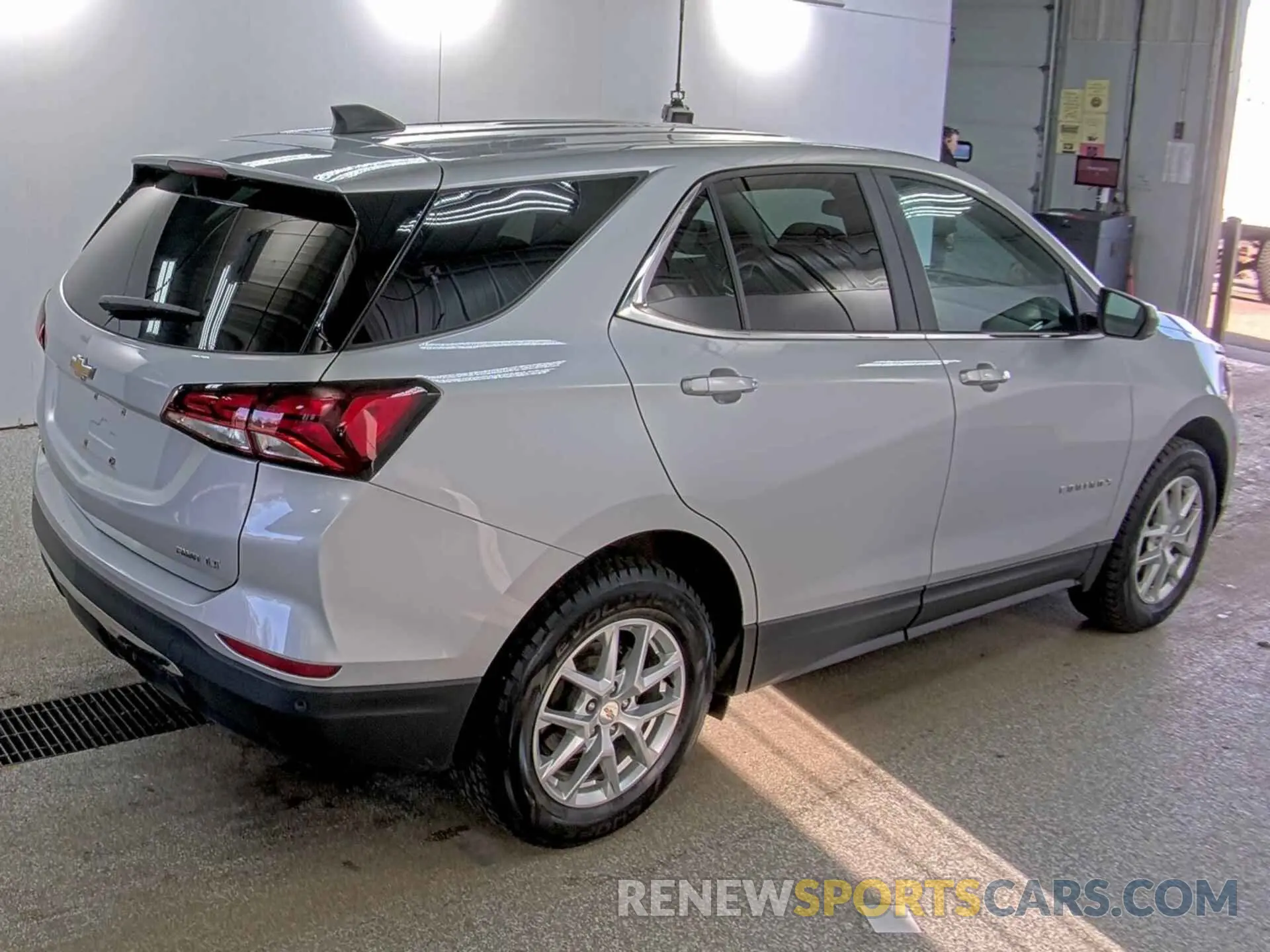 7 Photograph of a damaged car 3GNAXTEV0NL152139 CHEVROLET EQUINOX 2022