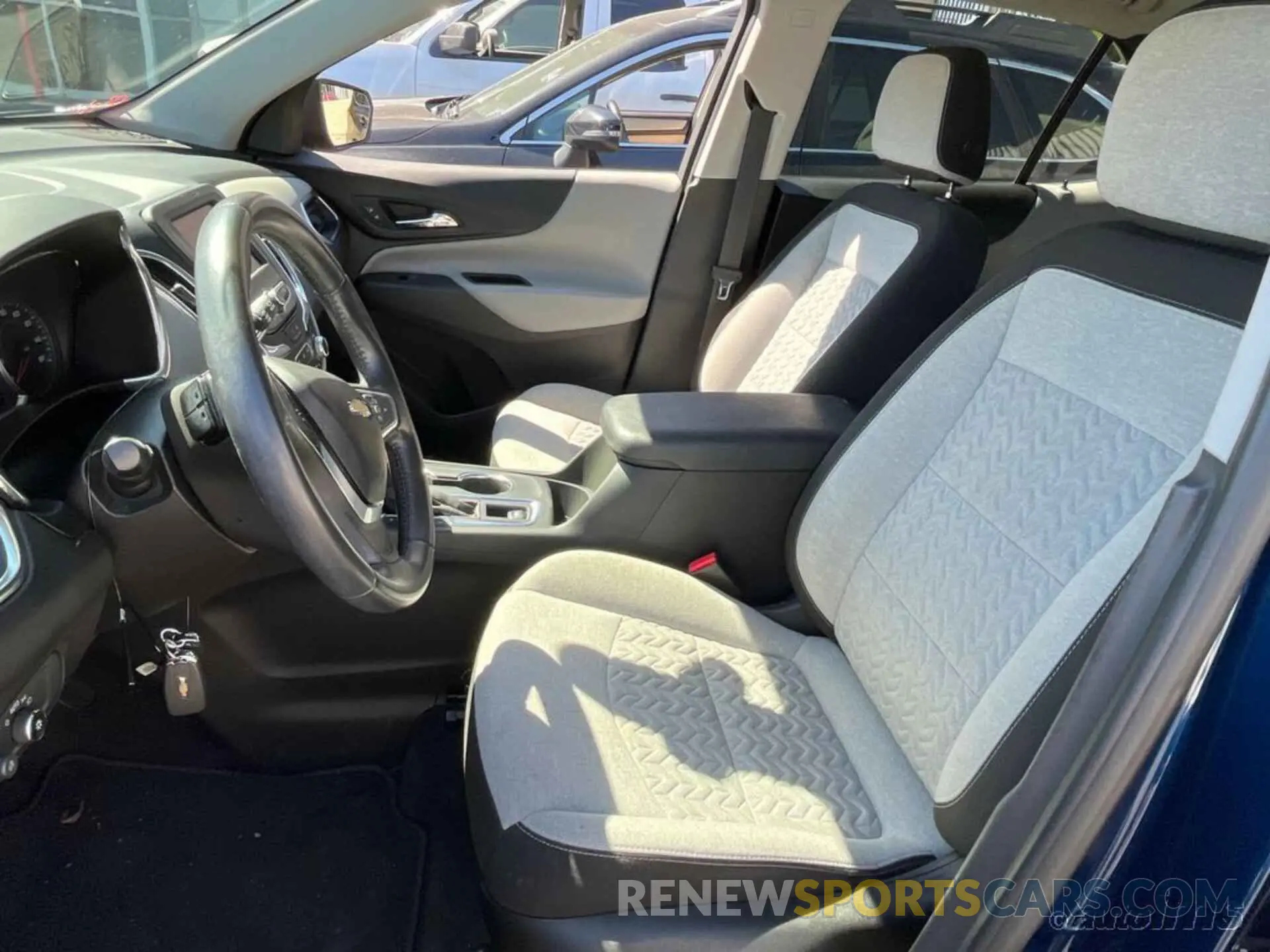 13 Photograph of a damaged car 3GNAXTEV0NS158349 CHEVROLET EQUINOX 2022