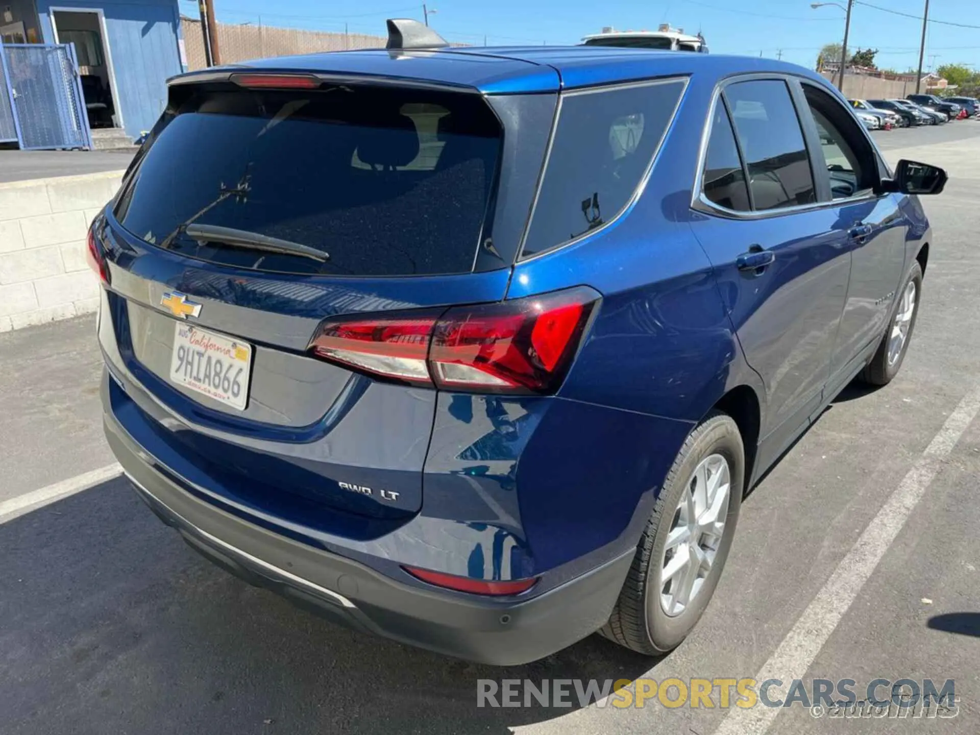 5 Photograph of a damaged car 3GNAXTEV0NS158349 CHEVROLET EQUINOX 2022