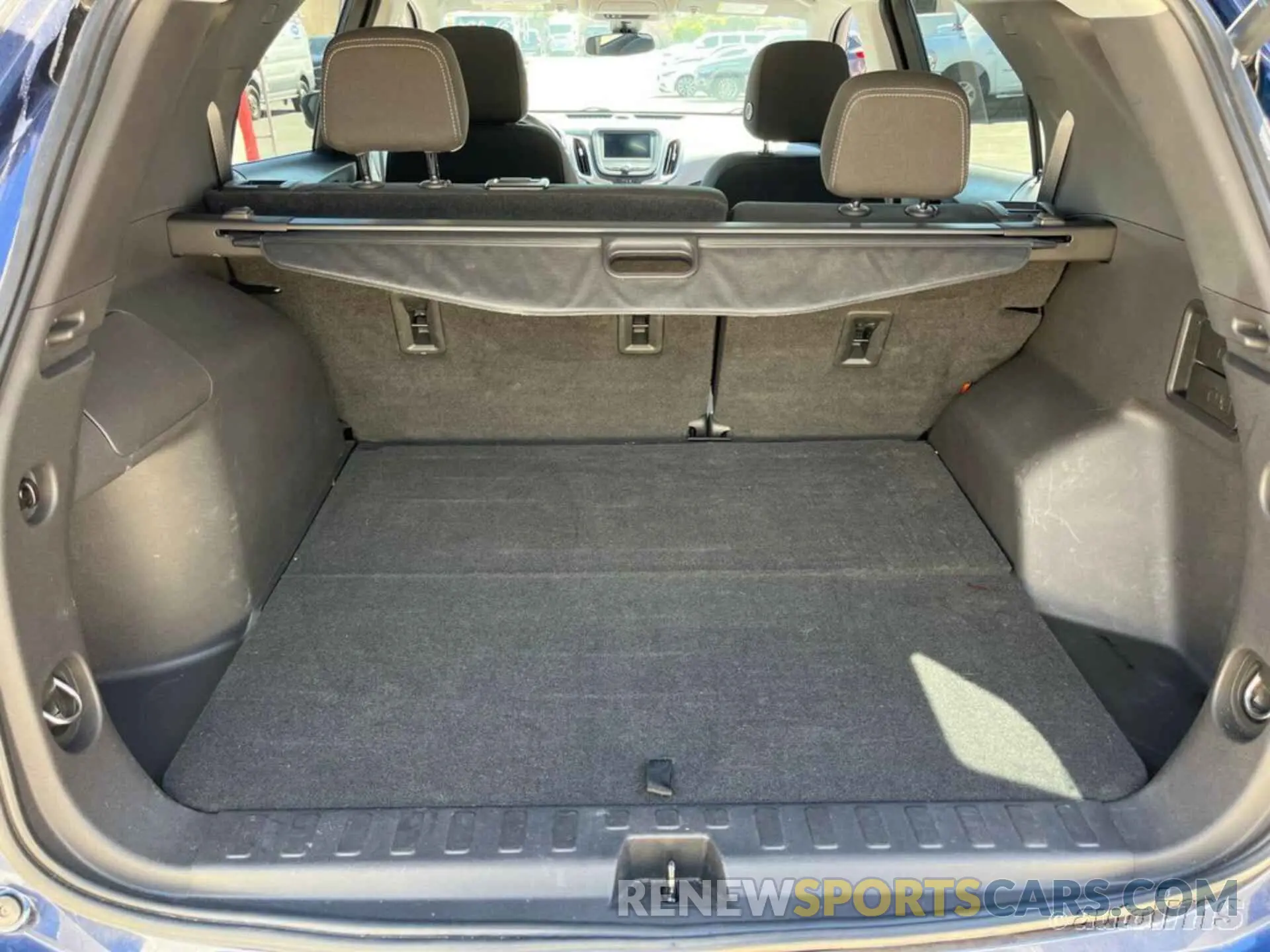 6 Photograph of a damaged car 3GNAXTEV0NS158349 CHEVROLET EQUINOX 2022