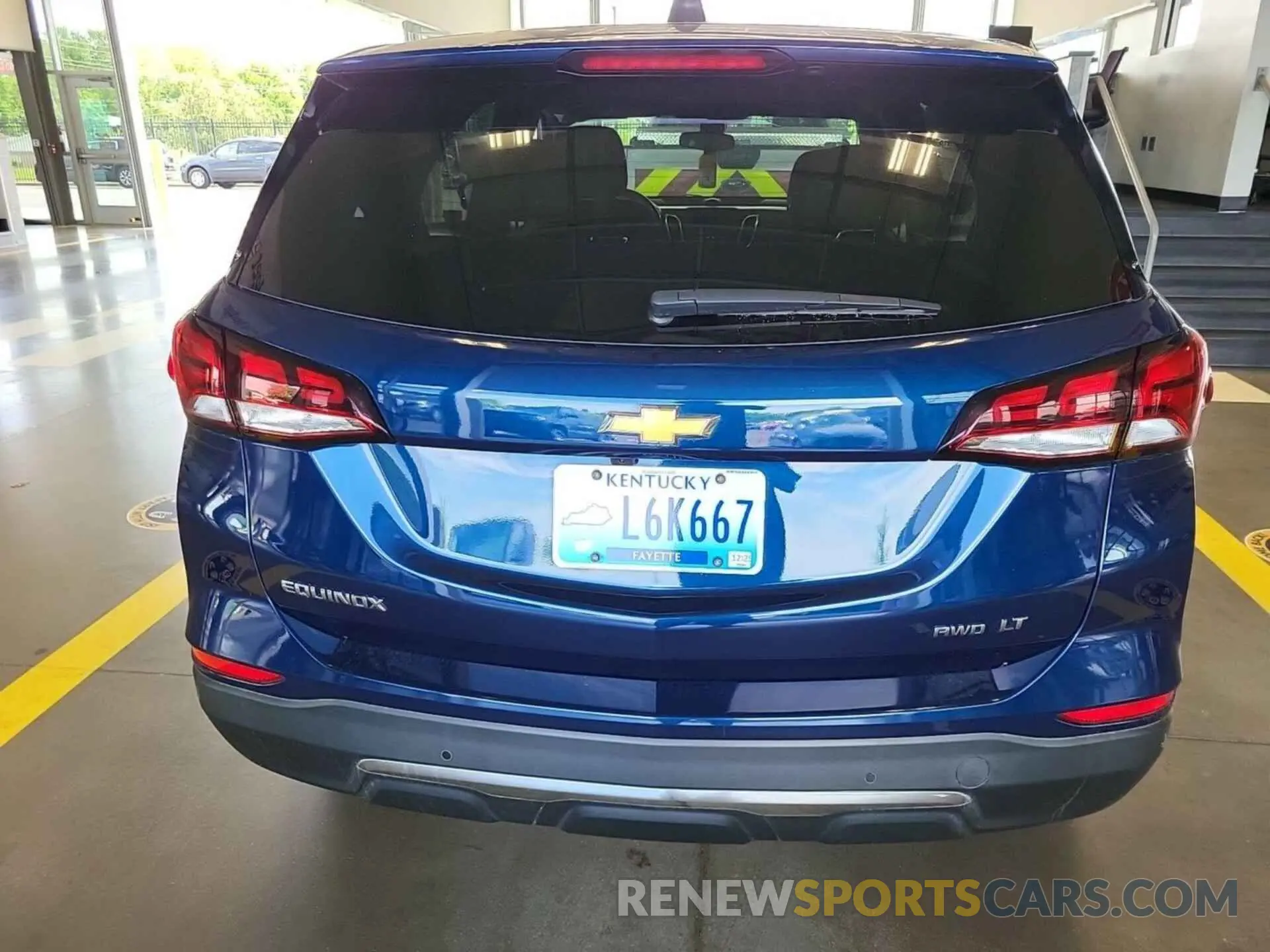 17 Photograph of a damaged car 3GNAXTEV1NL132711 CHEVROLET EQUINOX 2022