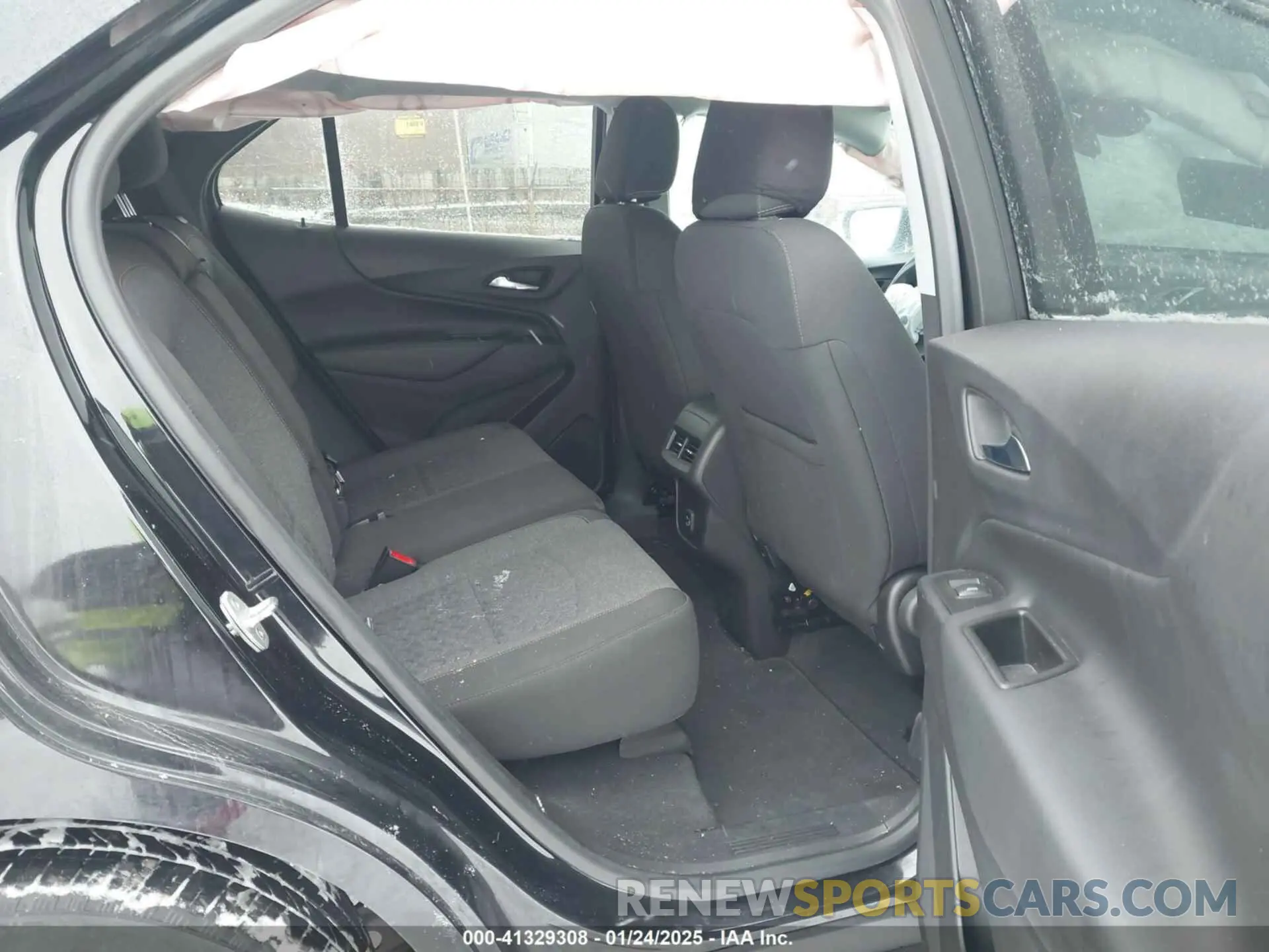 8 Photograph of a damaged car 3GNAXTEV5NL139466 CHEVROLET EQUINOX 2022