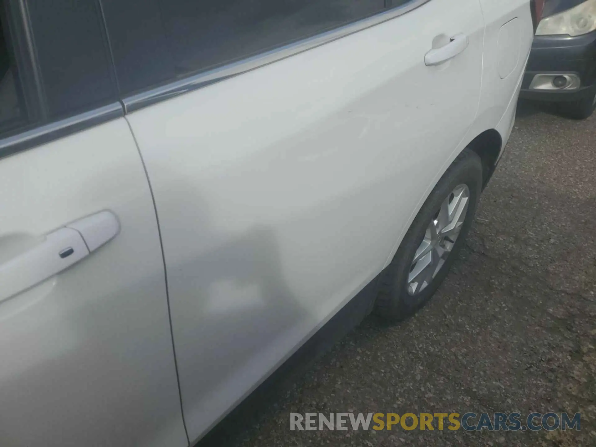 10 Photograph of a damaged car 3GNAXTEV6NL132817 CHEVROLET EQUINOX 2022