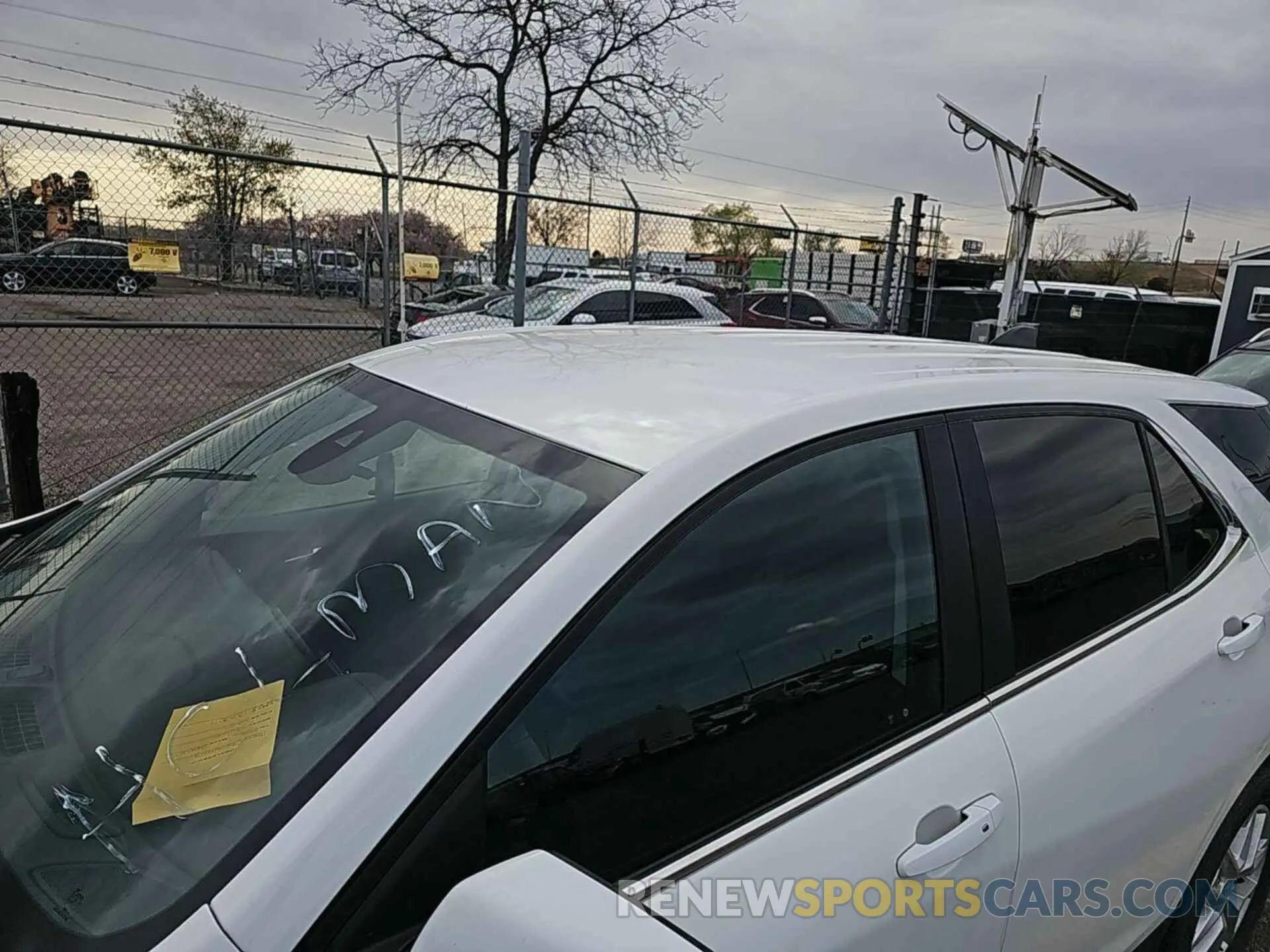 3 Photograph of a damaged car 3GNAXTEV6NL132817 CHEVROLET EQUINOX 2022