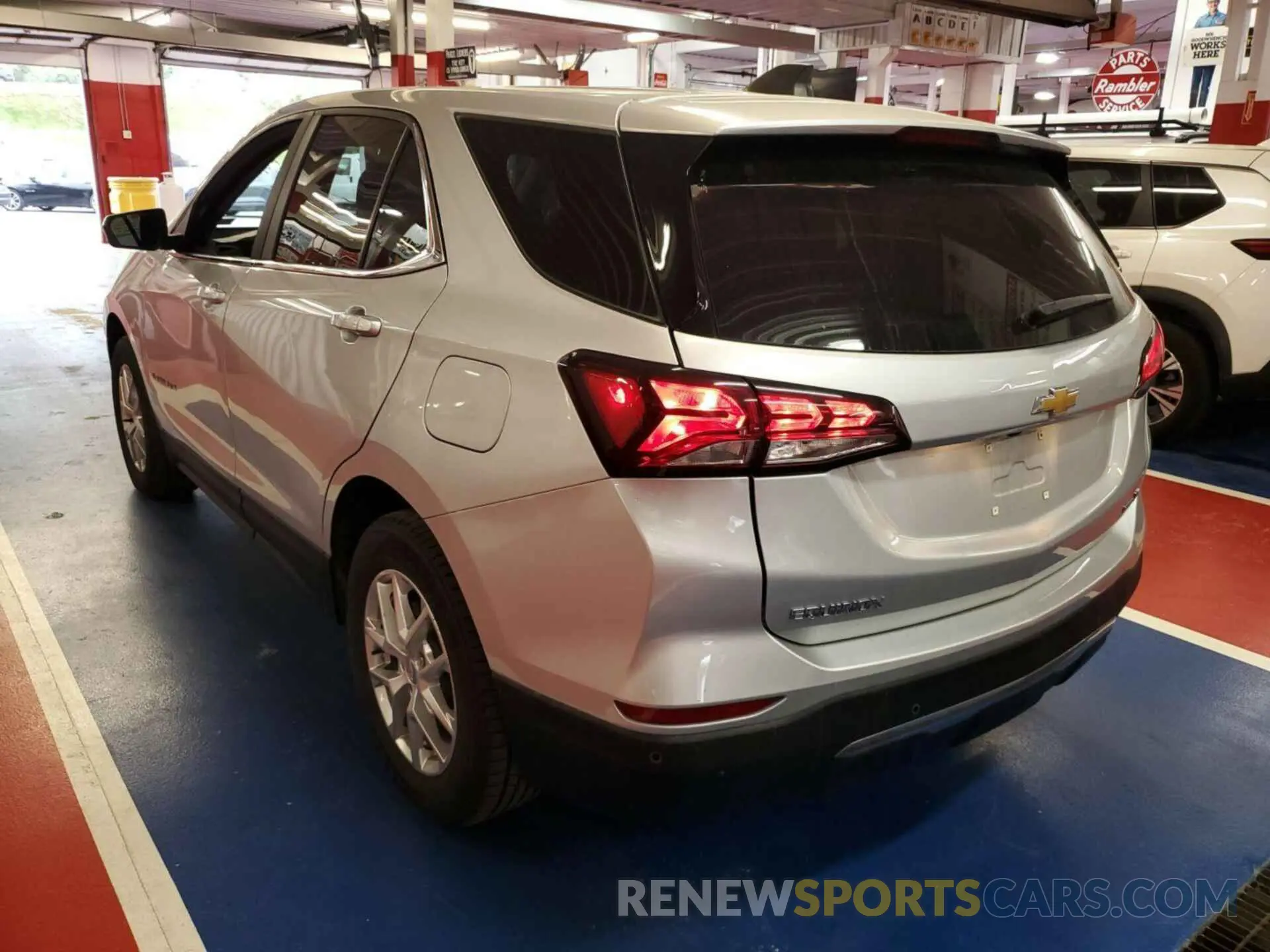 2 Photograph of a damaged car 3GNAXTEV8NL135587 CHEVROLET EQUINOX 2022