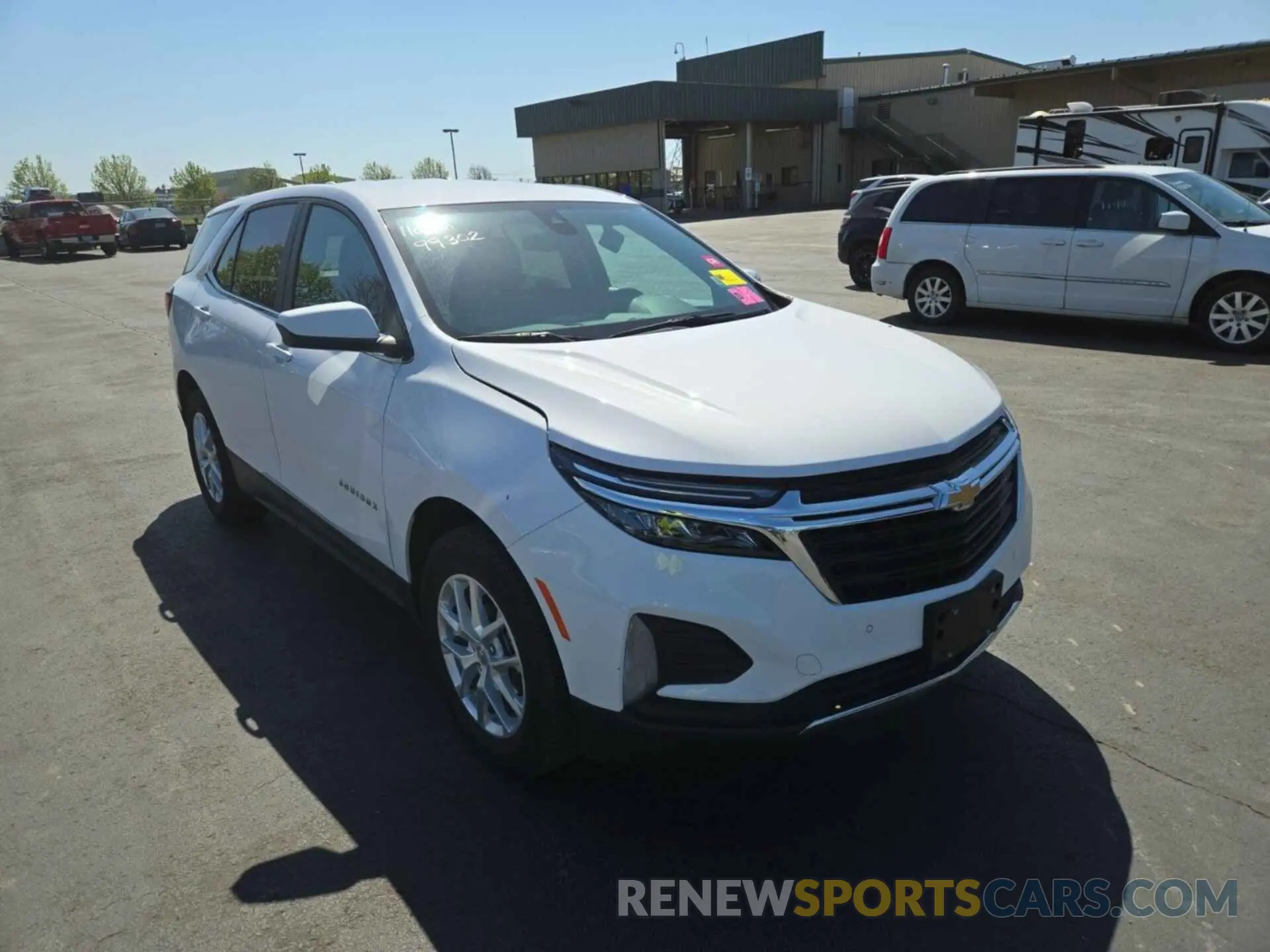 4 Photograph of a damaged car 3GNAXTEV8NL143348 CHEVROLET EQUINOX 2022