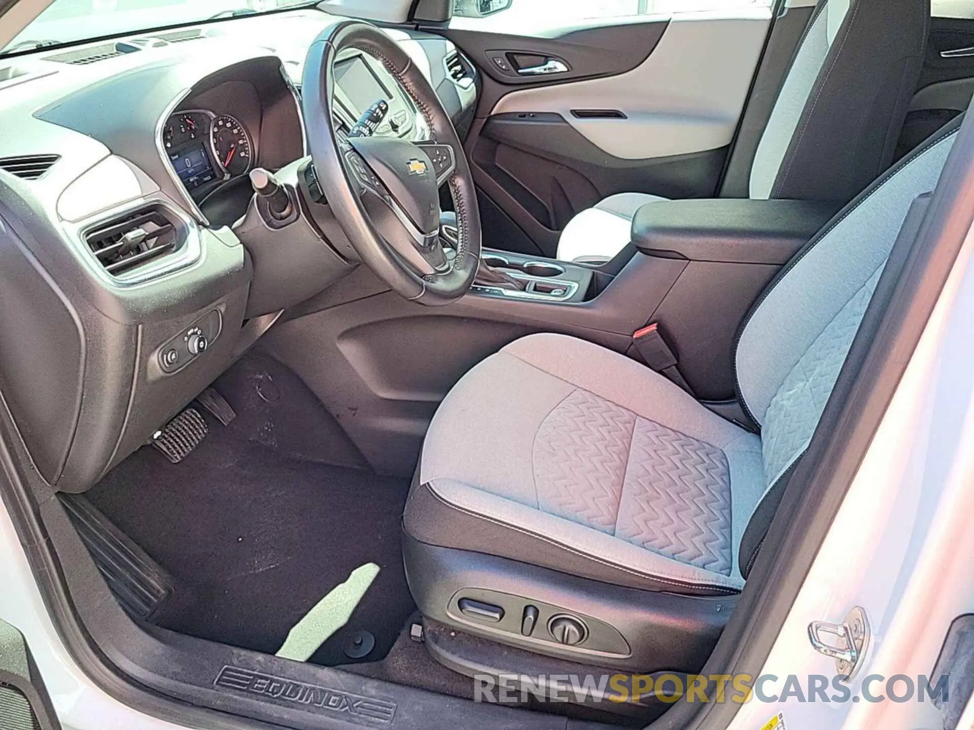12 Photograph of a damaged car 3GNAXTEVXNL134991 CHEVROLET EQUINOX 2022