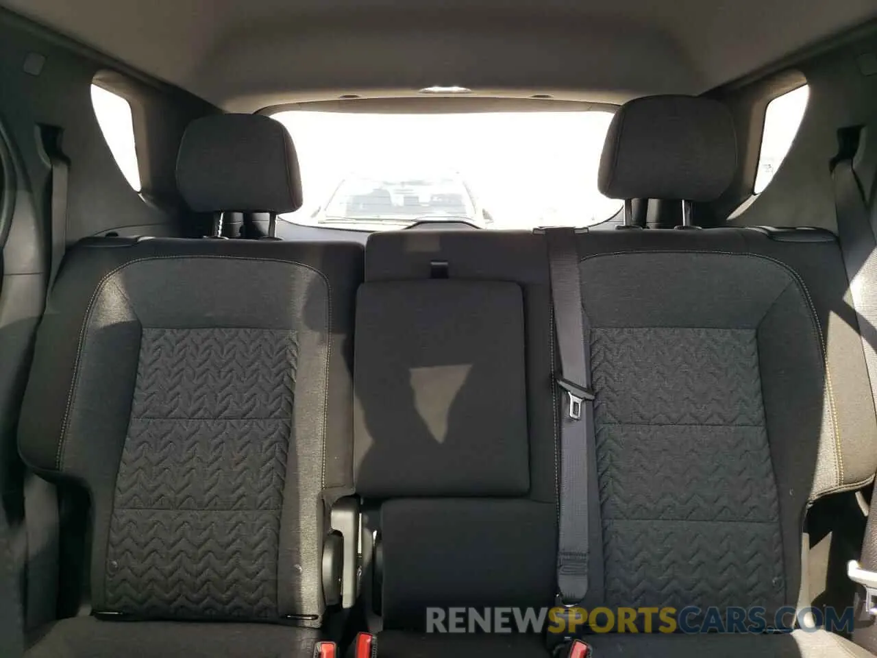 10 Photograph of a damaged car 3GNAXUEV0NL159601 CHEVROLET EQUINOX 2022