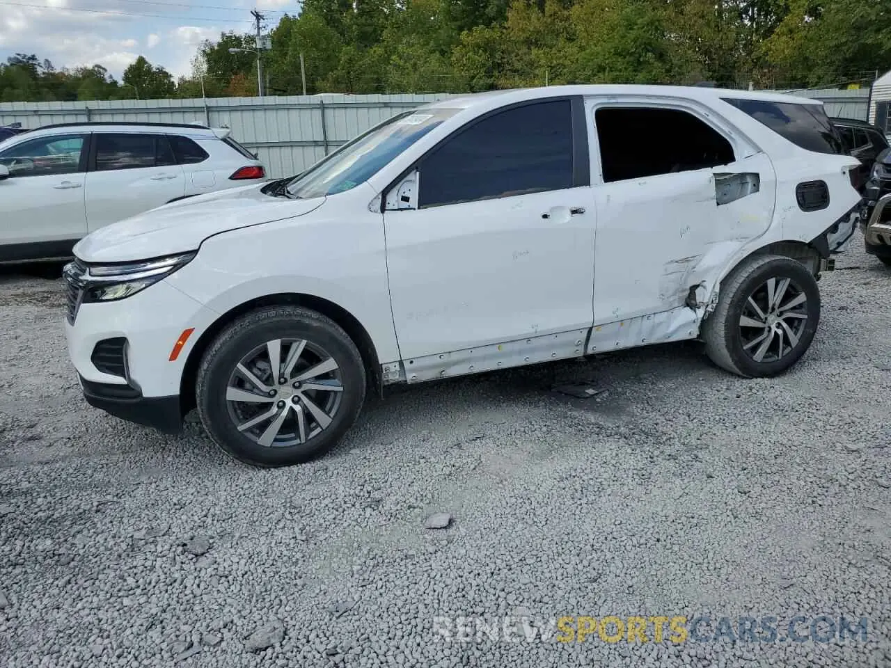1 Photograph of a damaged car 3GNAXUEV0NL161588 CHEVROLET EQUINOX 2022