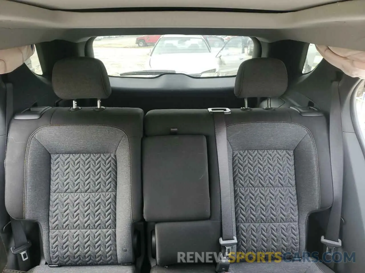 10 Photograph of a damaged car 3GNAXUEV0NL255261 CHEVROLET EQUINOX 2022