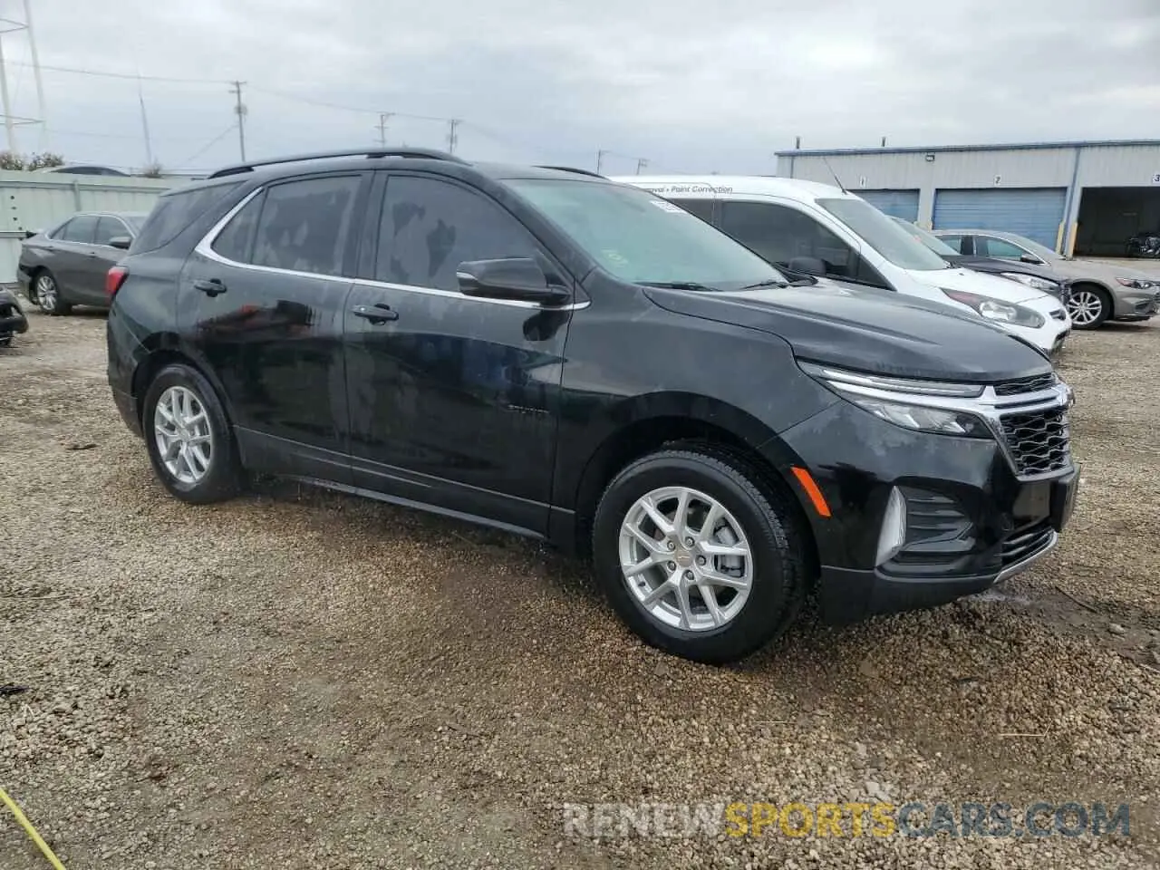 4 Photograph of a damaged car 3GNAXUEV0NL279298 CHEVROLET EQUINOX 2022