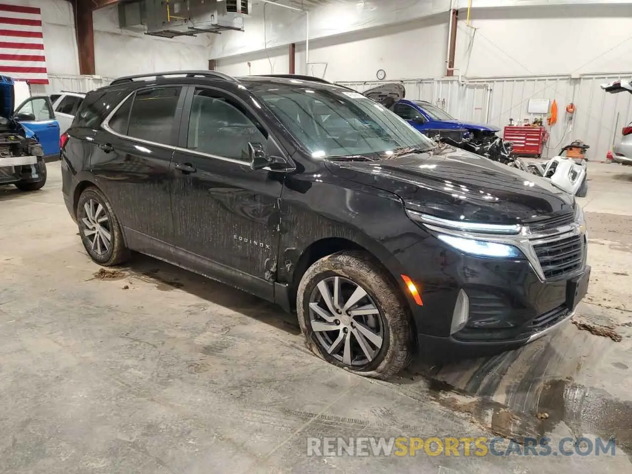 4 Photograph of a damaged car 3GNAXUEV0NL294495 CHEVROLET EQUINOX 2022