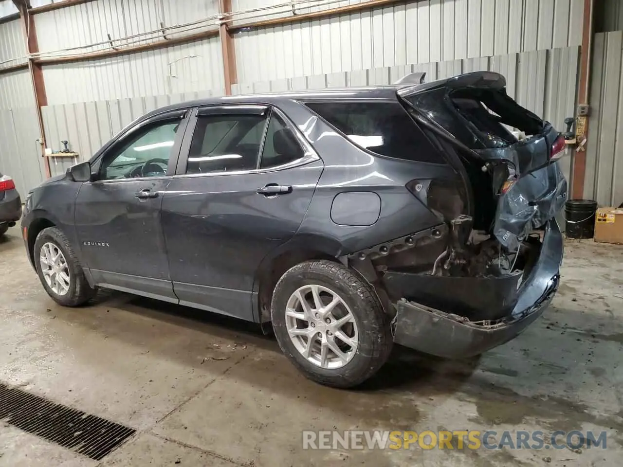 2 Photograph of a damaged car 3GNAXUEV0NS102370 CHEVROLET EQUINOX 2022
