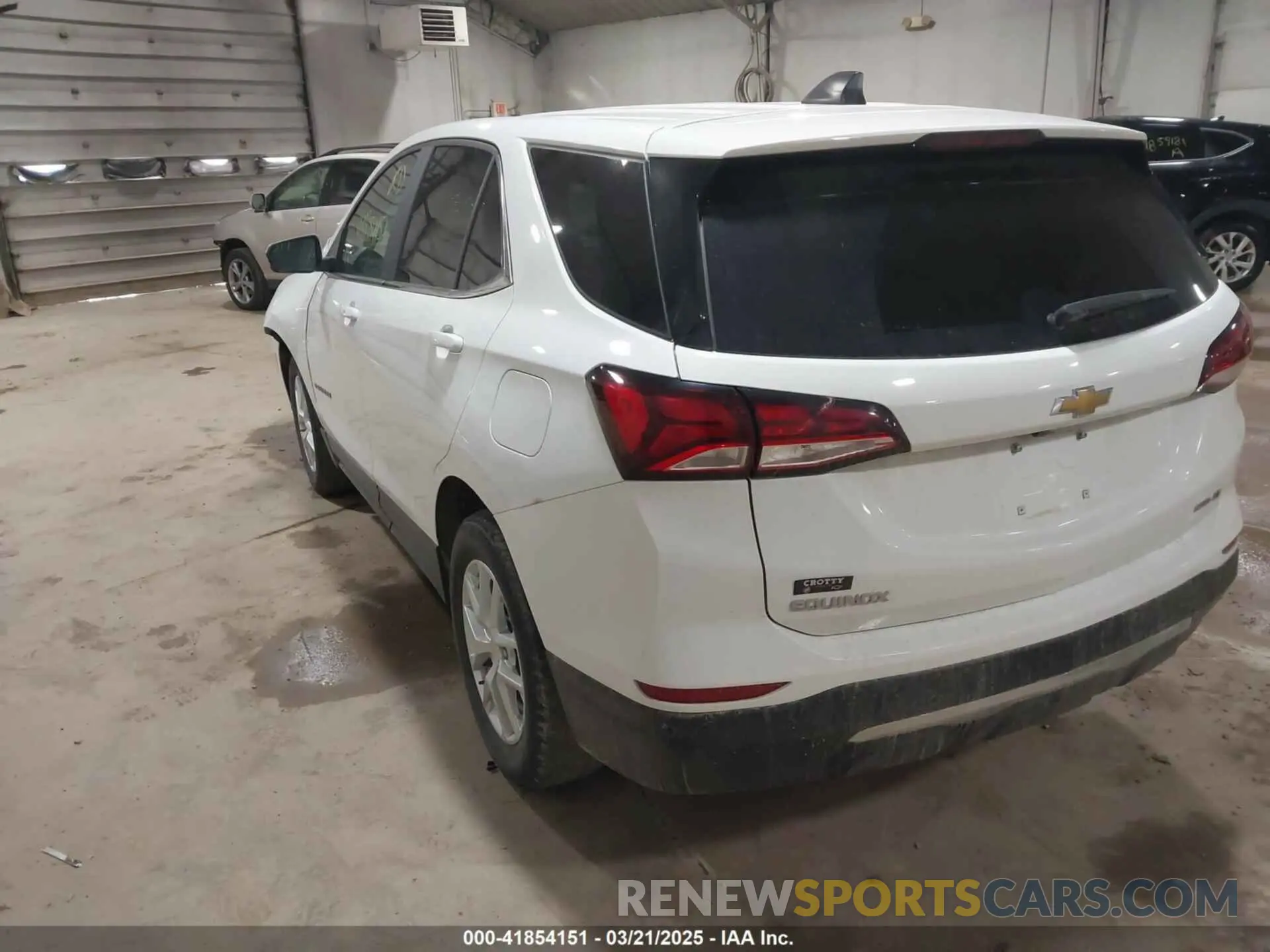 3 Photograph of a damaged car 3GNAXUEV0NS222198 CHEVROLET EQUINOX 2022