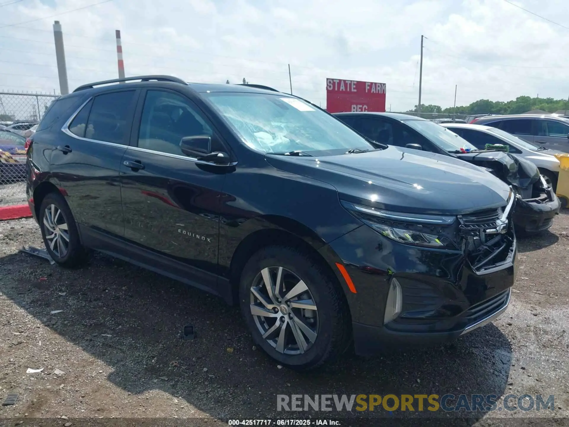 1 Photograph of a damaged car 3GNAXUEV1NL140989 CHEVROLET EQUINOX 2022