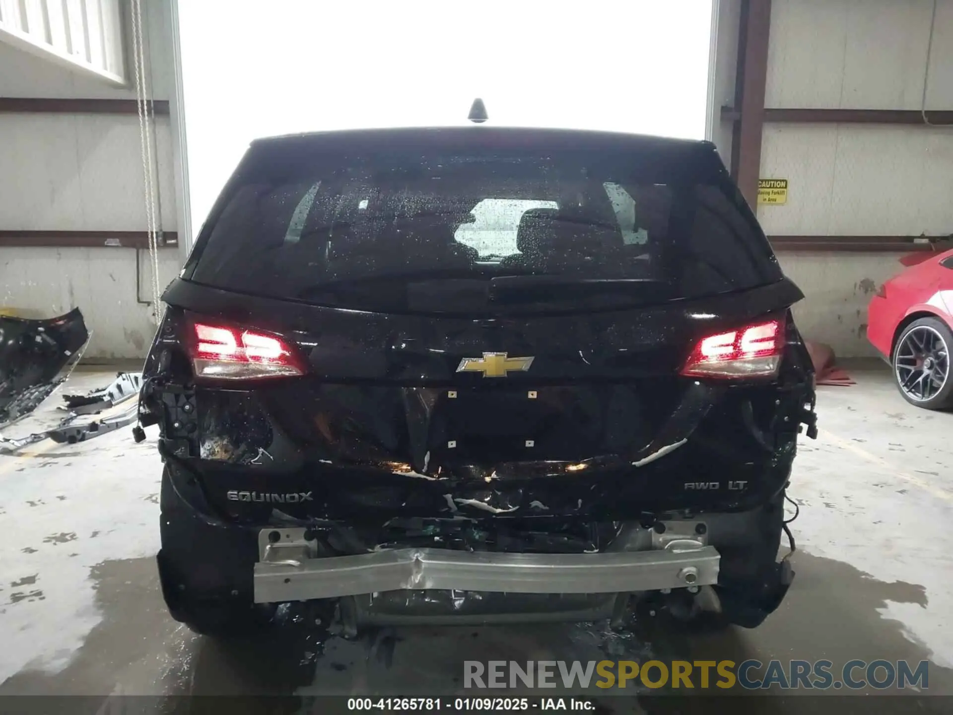17 Photograph of a damaged car 3GNAXUEV1NL267290 CHEVROLET EQUINOX 2022