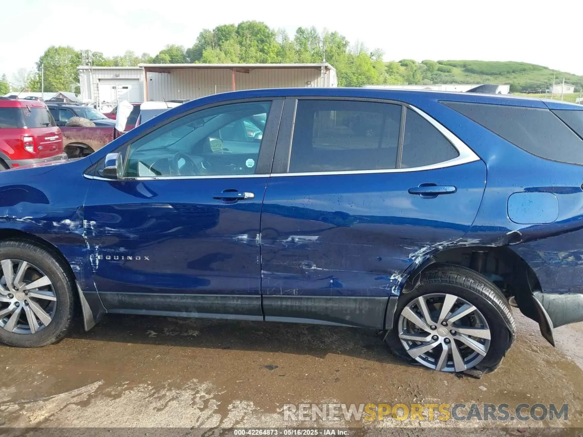 14 Photograph of a damaged car 3GNAXUEV1NL313538 CHEVROLET EQUINOX 2022