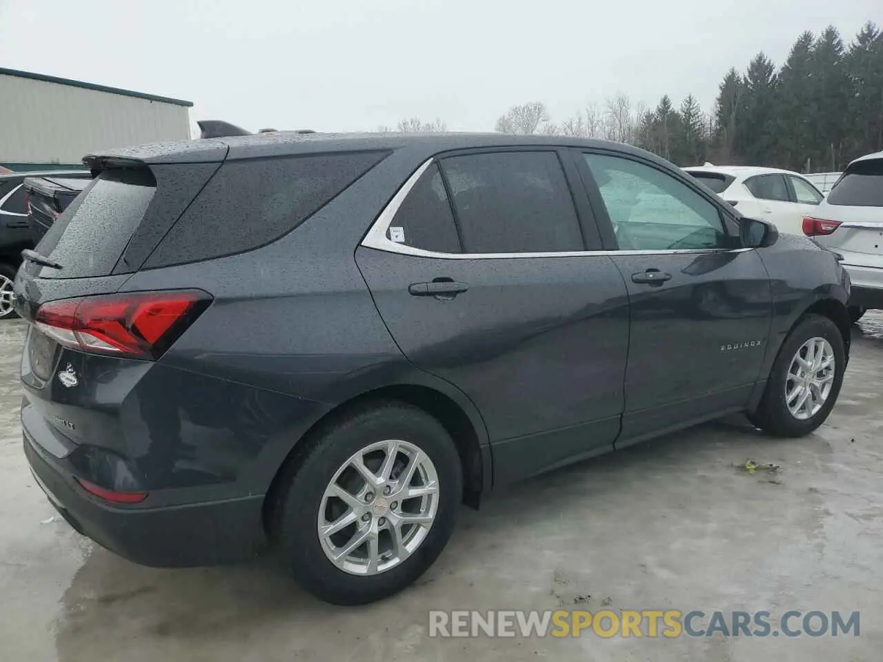 3 Photograph of a damaged car 3GNAXUEV1NS162500 CHEVROLET EQUINOX 2022