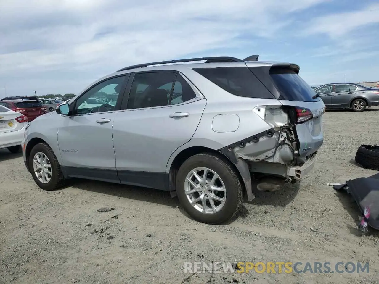 2 Photograph of a damaged car 3GNAXUEV2NL115986 CHEVROLET EQUINOX 2022