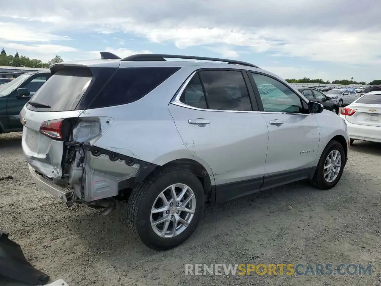 3 Photograph of a damaged car 3GNAXUEV2NL115986 CHEVROLET EQUINOX 2022