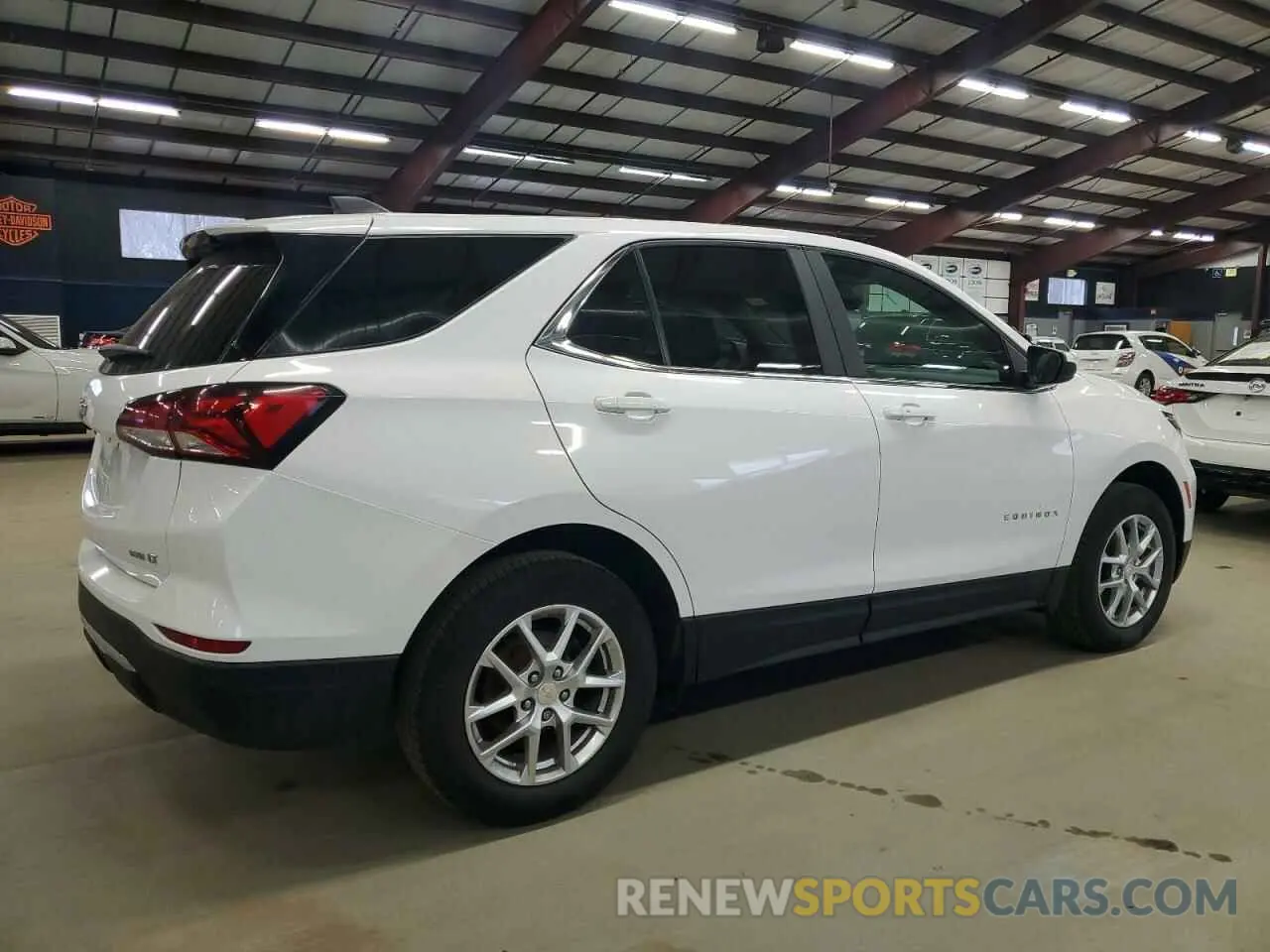 3 Photograph of a damaged car 3GNAXUEV2NL138670 CHEVROLET EQUINOX 2022