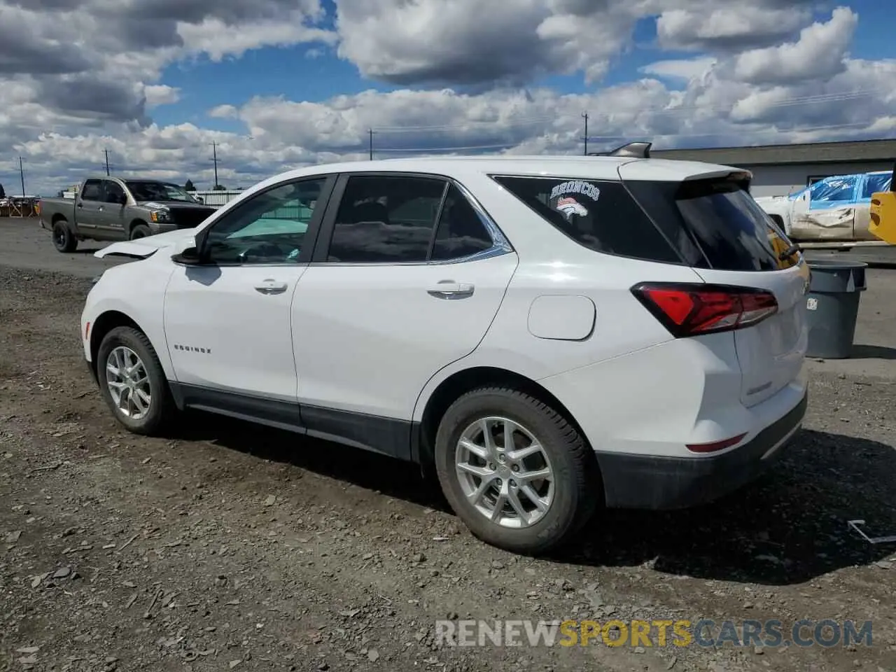 2 Photograph of a damaged car 3GNAXUEV2NL182166 CHEVROLET EQUINOX 2022