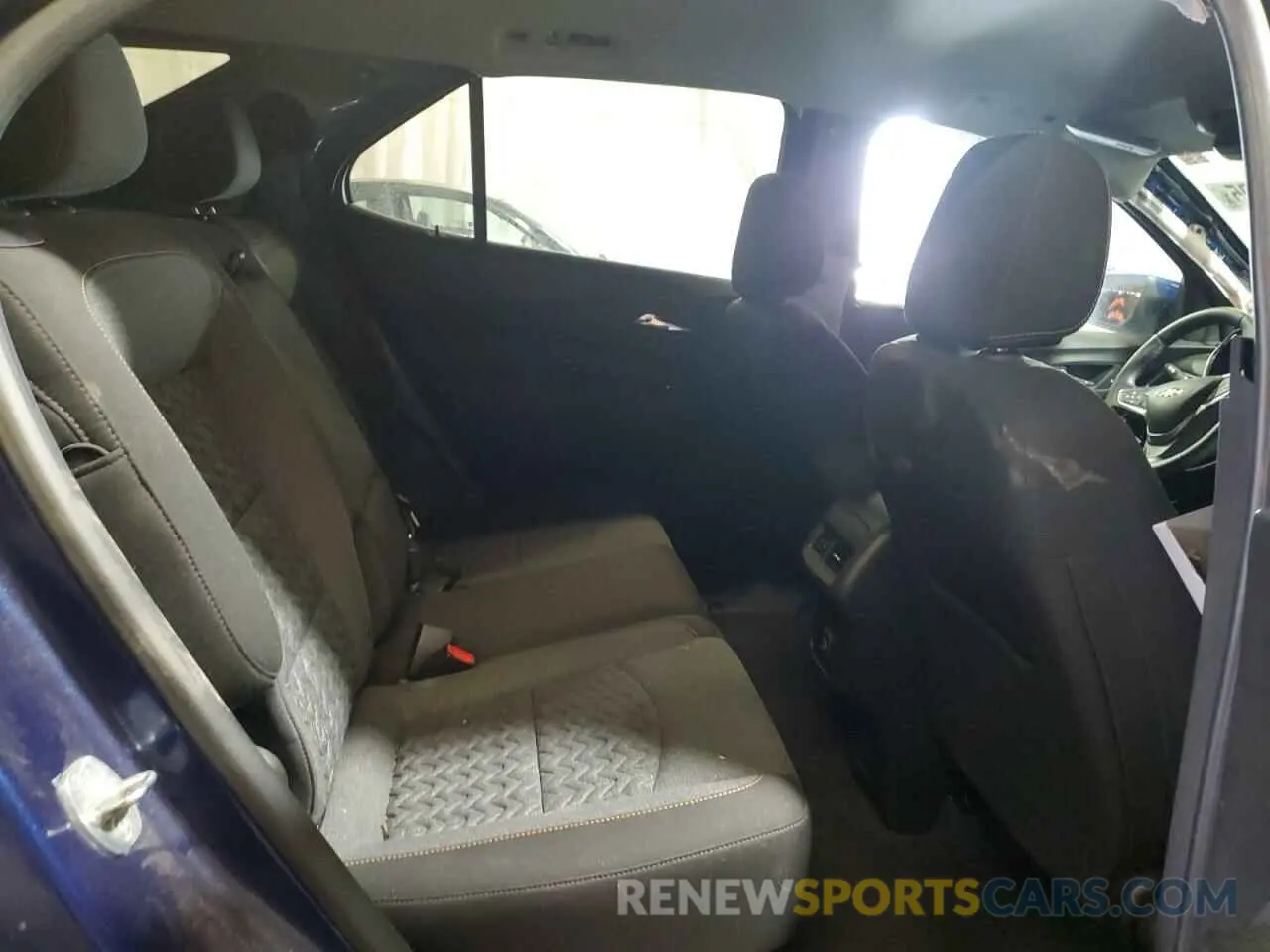 11 Photograph of a damaged car 3GNAXUEV2NL216056 CHEVROLET EQUINOX 2022