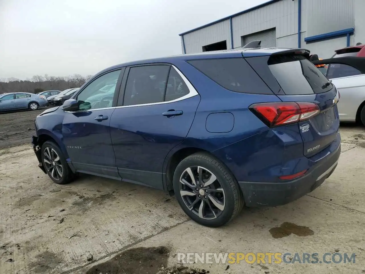 2 Photograph of a damaged car 3GNAXUEV2NL216753 CHEVROLET EQUINOX 2022