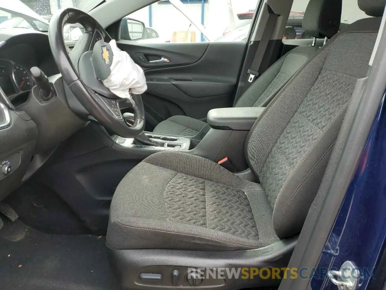 7 Photograph of a damaged car 3GNAXUEV2NL216753 CHEVROLET EQUINOX 2022