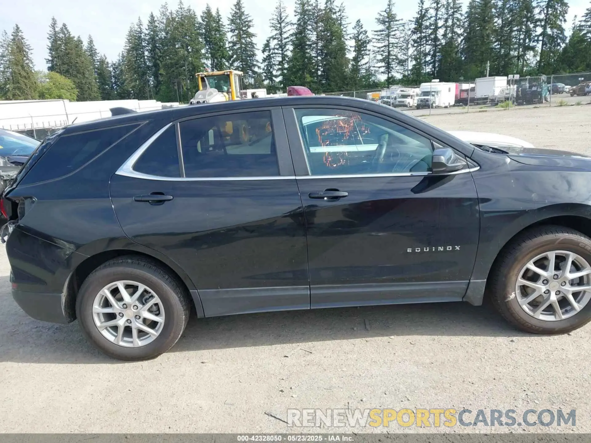 14 Photograph of a damaged car 3GNAXUEV2NL241488 CHEVROLET EQUINOX 2022