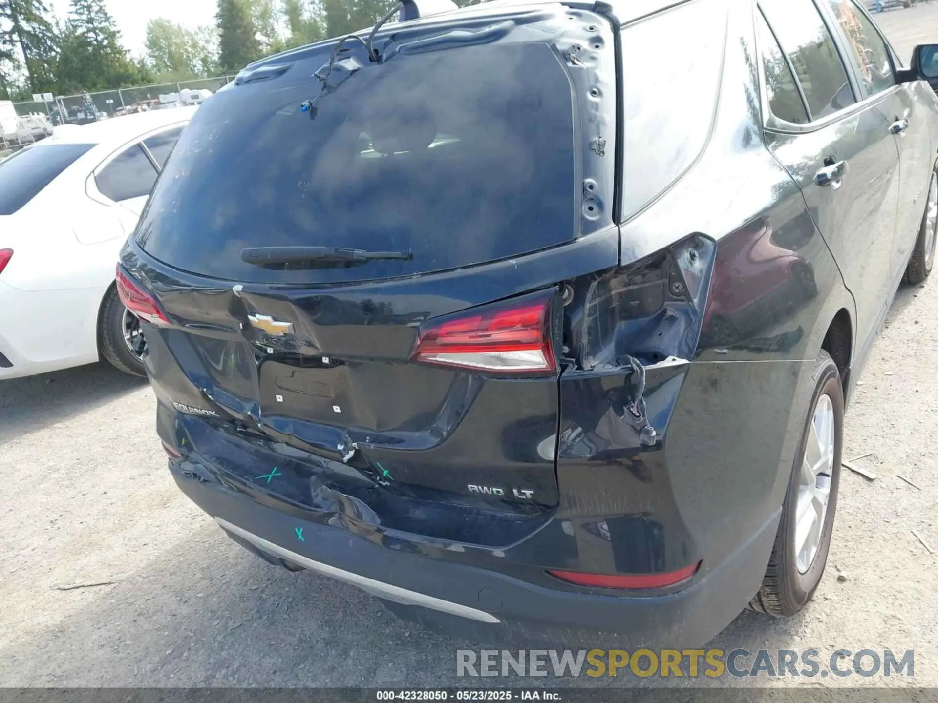 18 Photograph of a damaged car 3GNAXUEV2NL241488 CHEVROLET EQUINOX 2022