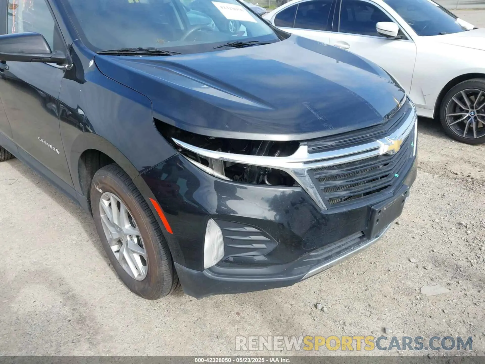 6 Photograph of a damaged car 3GNAXUEV2NL241488 CHEVROLET EQUINOX 2022