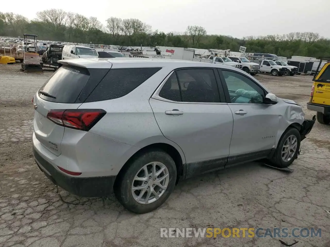 3 Photograph of a damaged car 3GNAXUEV3NL105158 CHEVROLET EQUINOX 2022