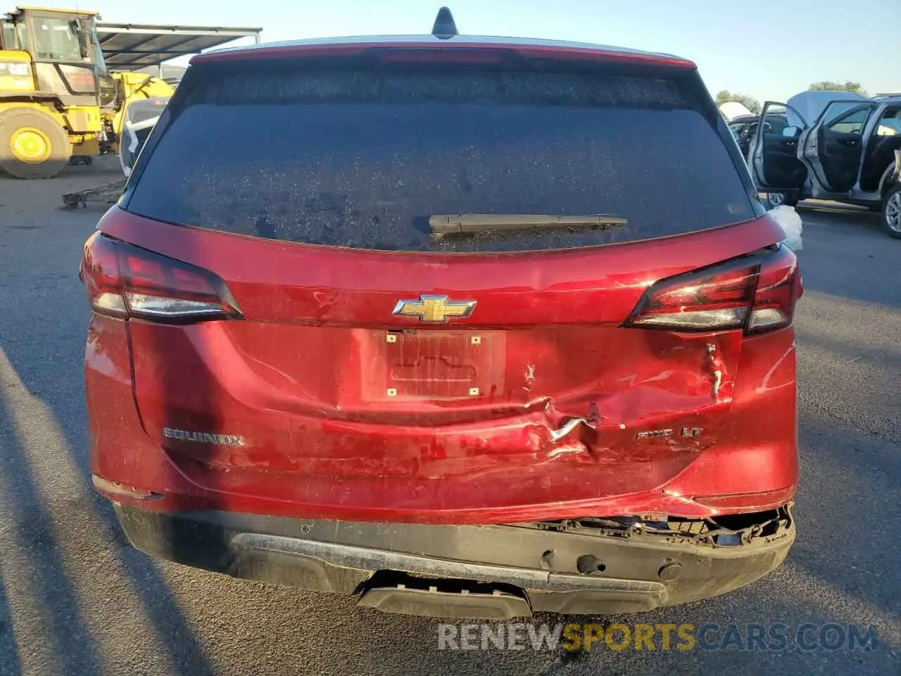6 Photograph of a damaged car 3GNAXUEV3NL226093 CHEVROLET EQUINOX 2022