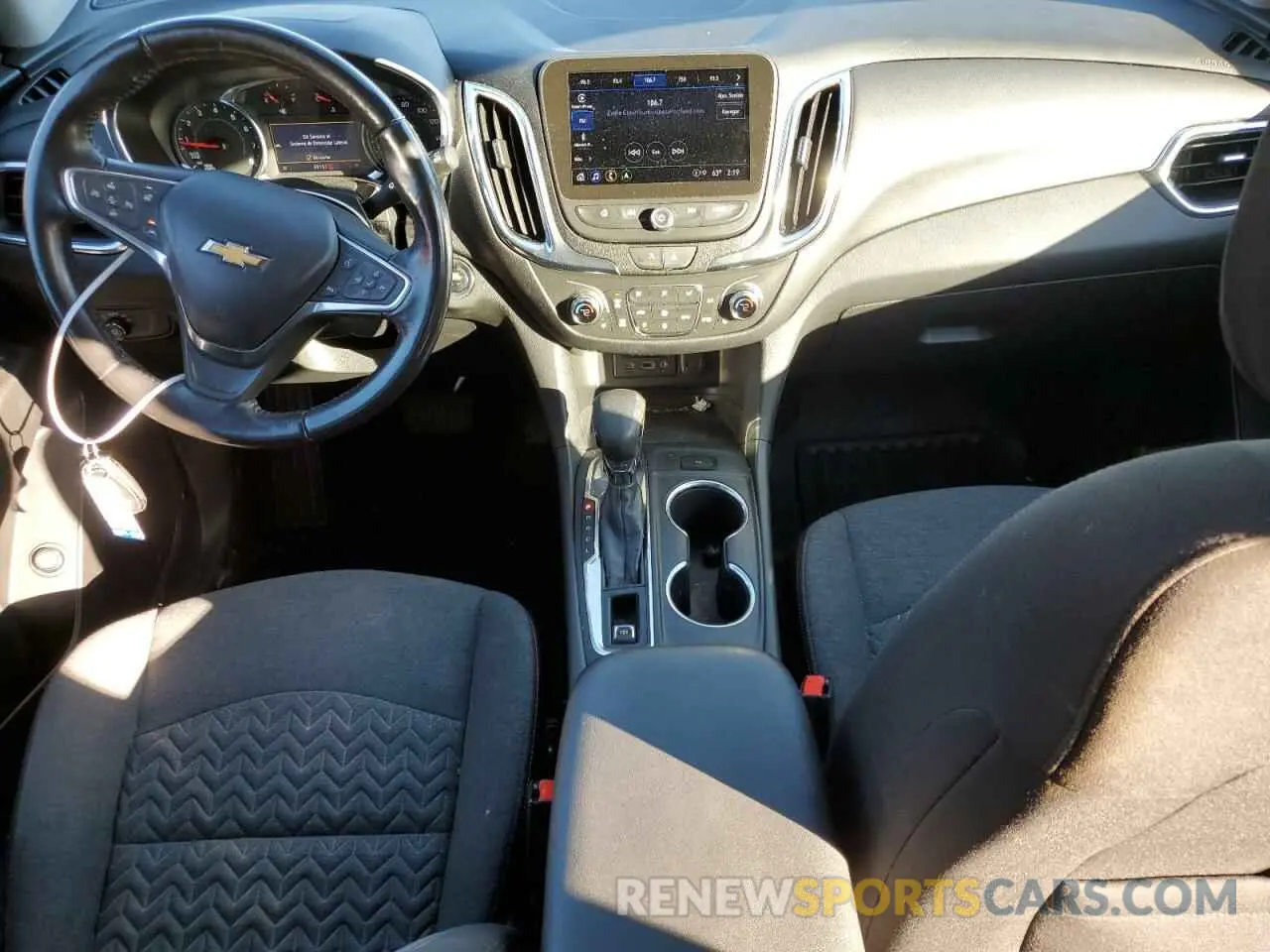 8 Photograph of a damaged car 3GNAXUEV3NL314349 CHEVROLET EQUINOX 2022