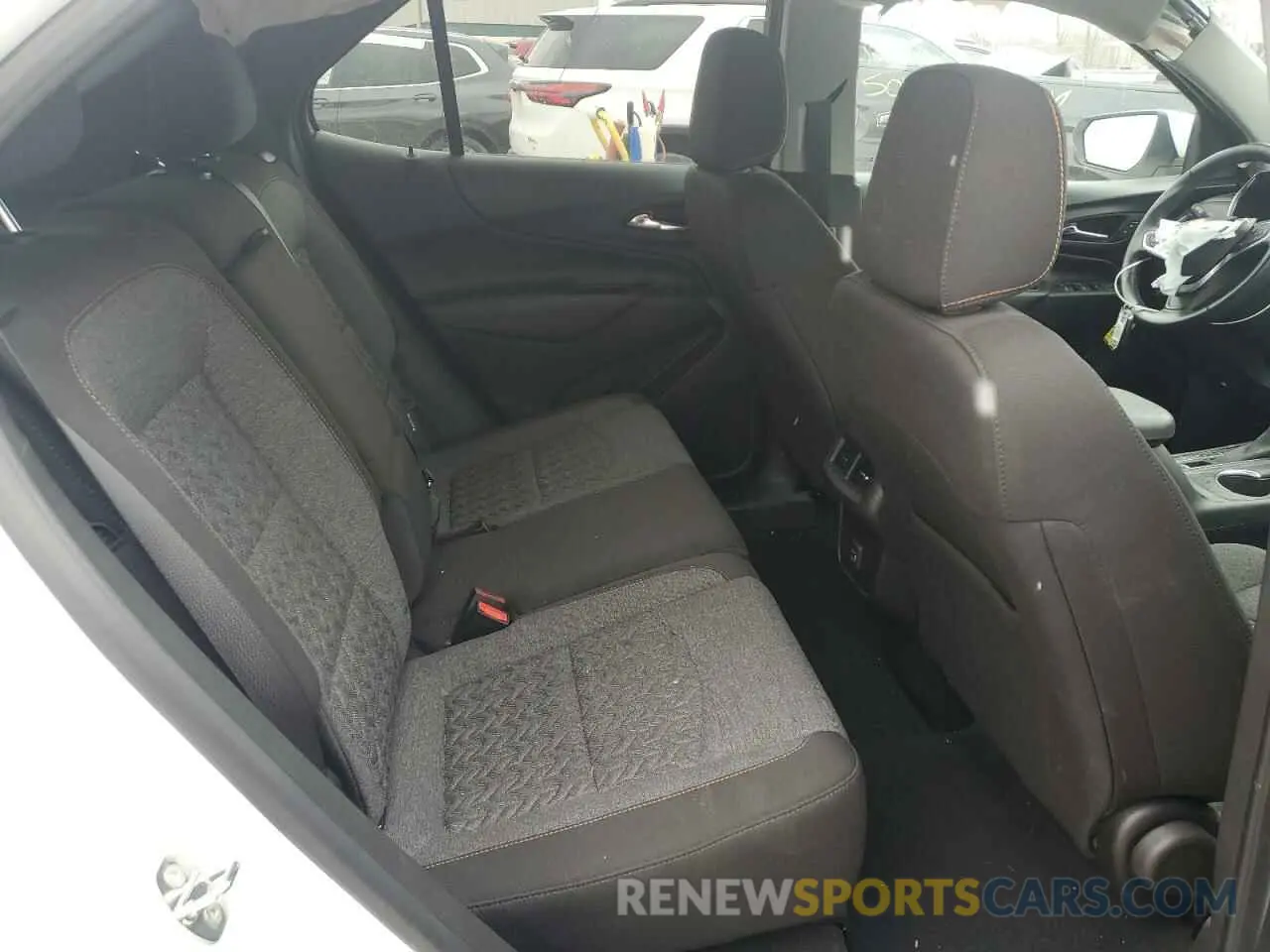 11 Photograph of a damaged car 3GNAXUEV3NS203273 CHEVROLET EQUINOX 2022