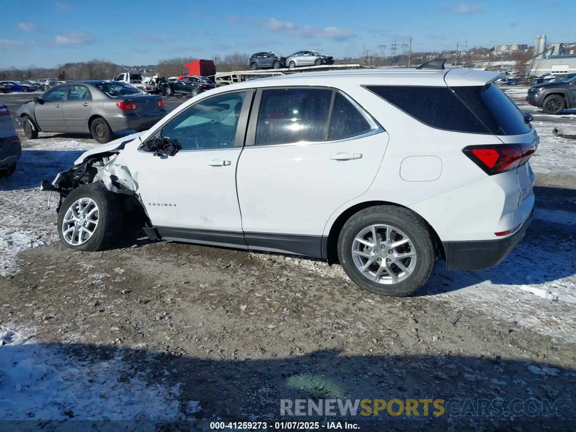 14 Photograph of a damaged car 3GNAXUEV4NL121370 CHEVROLET EQUINOX 2022