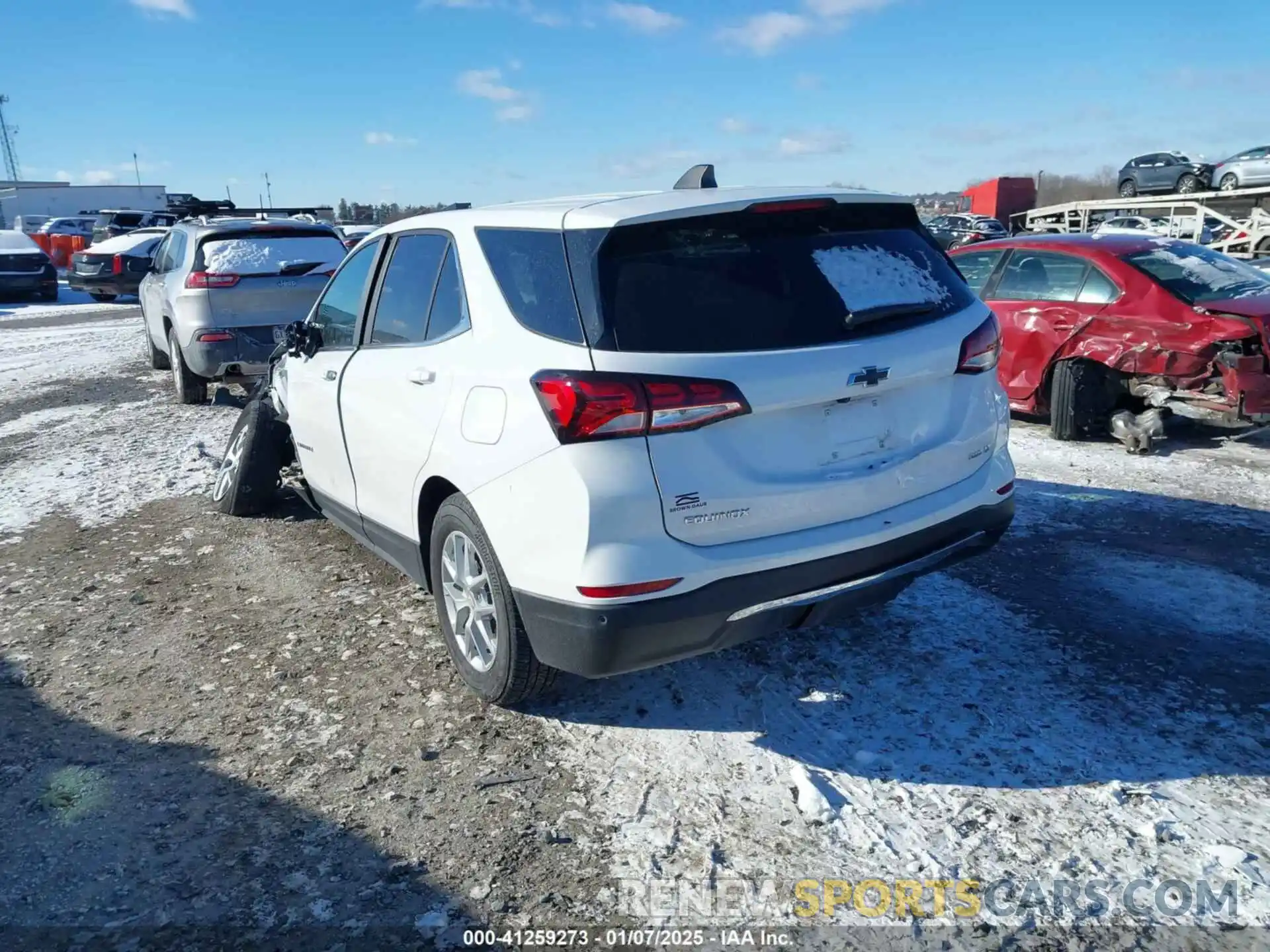 3 Photograph of a damaged car 3GNAXUEV4NL121370 CHEVROLET EQUINOX 2022