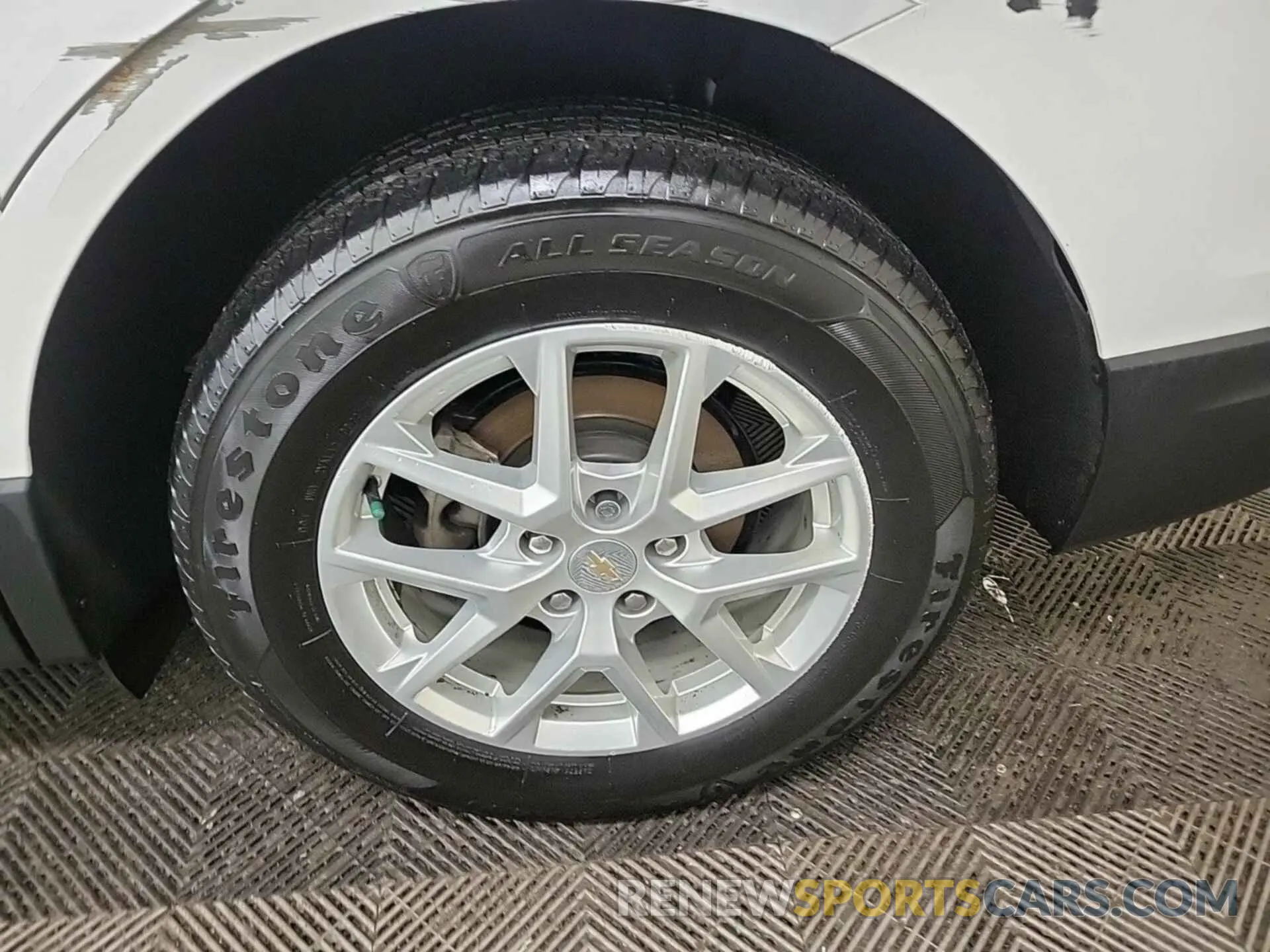 24 Photograph of a damaged car 3GNAXUEV4NL122521 CHEVROLET EQUINOX 2022