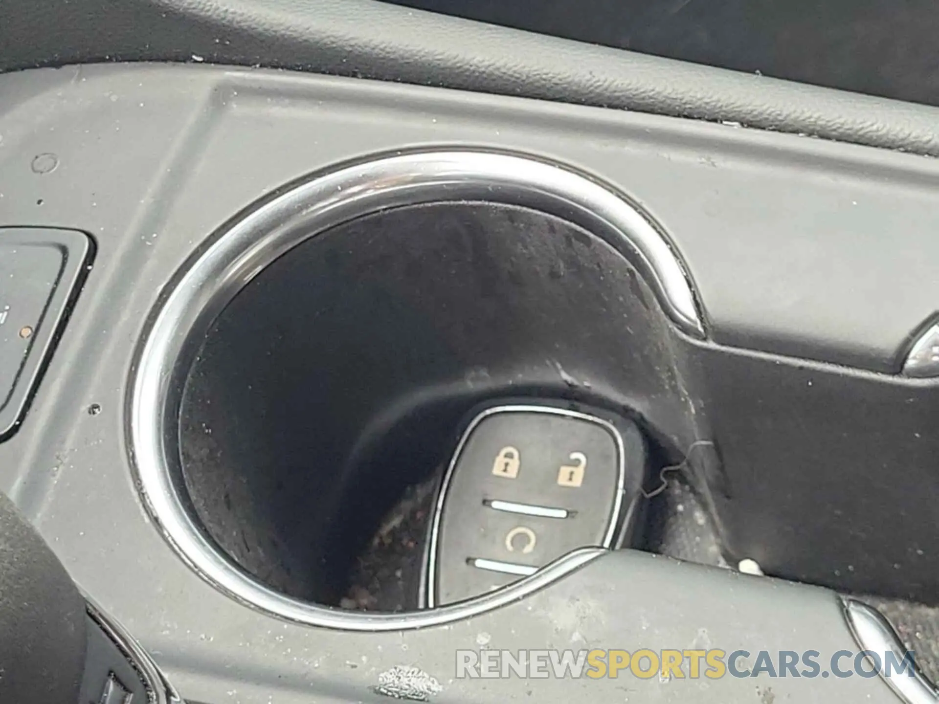 39 Photograph of a damaged car 3GNAXUEV4NL122521 CHEVROLET EQUINOX 2022