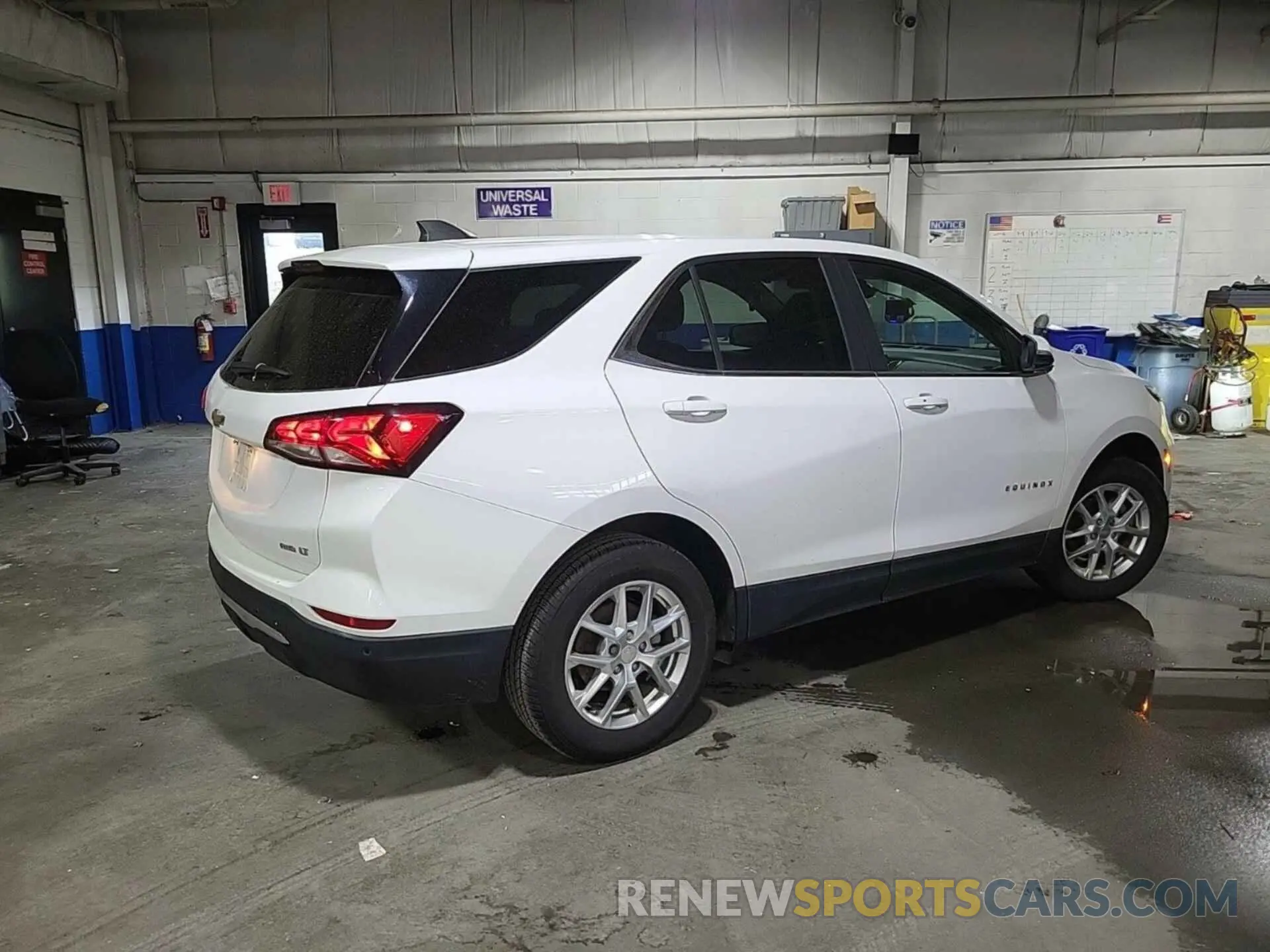 53 Photograph of a damaged car 3GNAXUEV4NL122521 CHEVROLET EQUINOX 2022