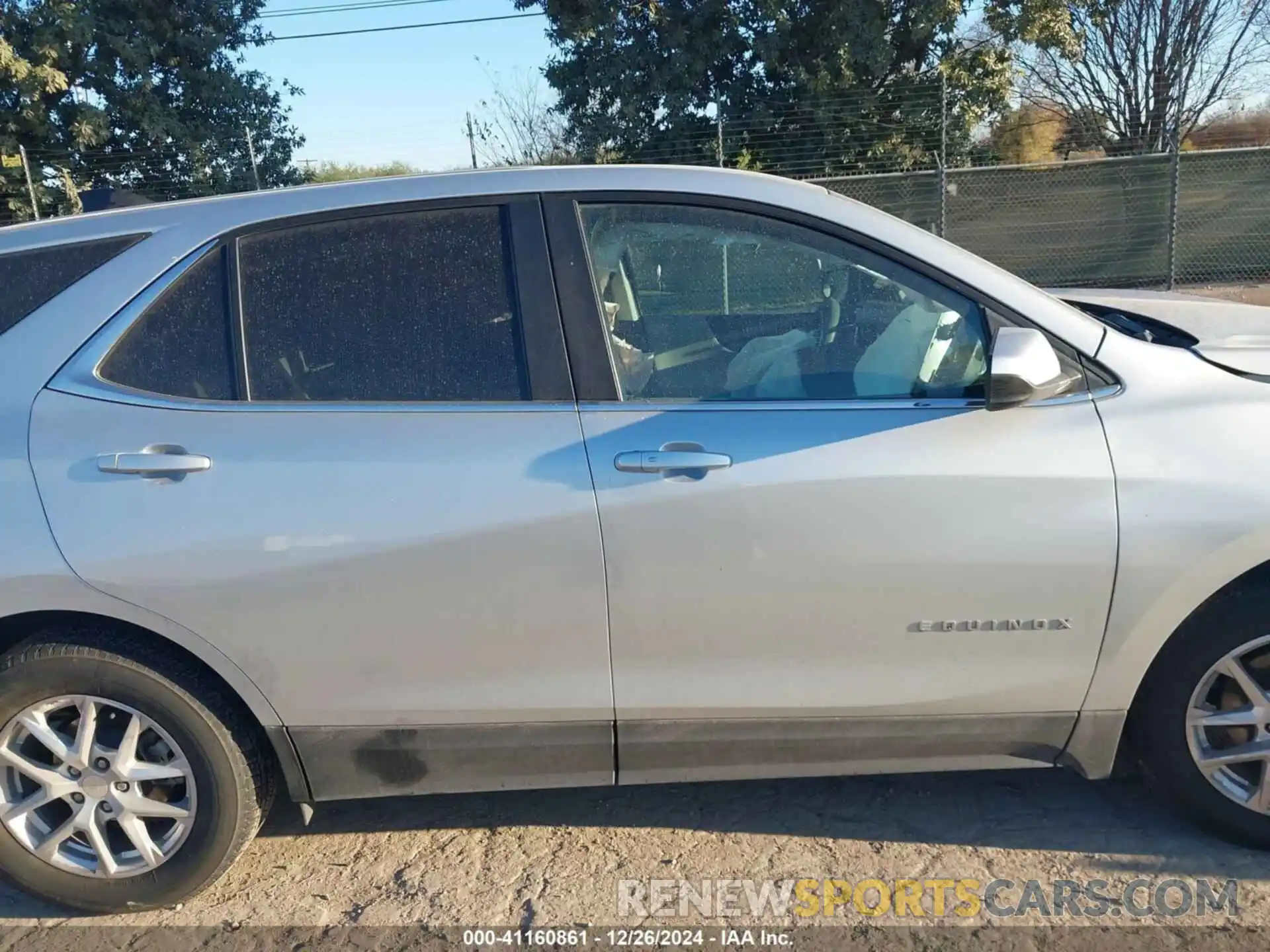 13 Photograph of a damaged car 3GNAXUEV4NL188020 CHEVROLET EQUINOX 2022